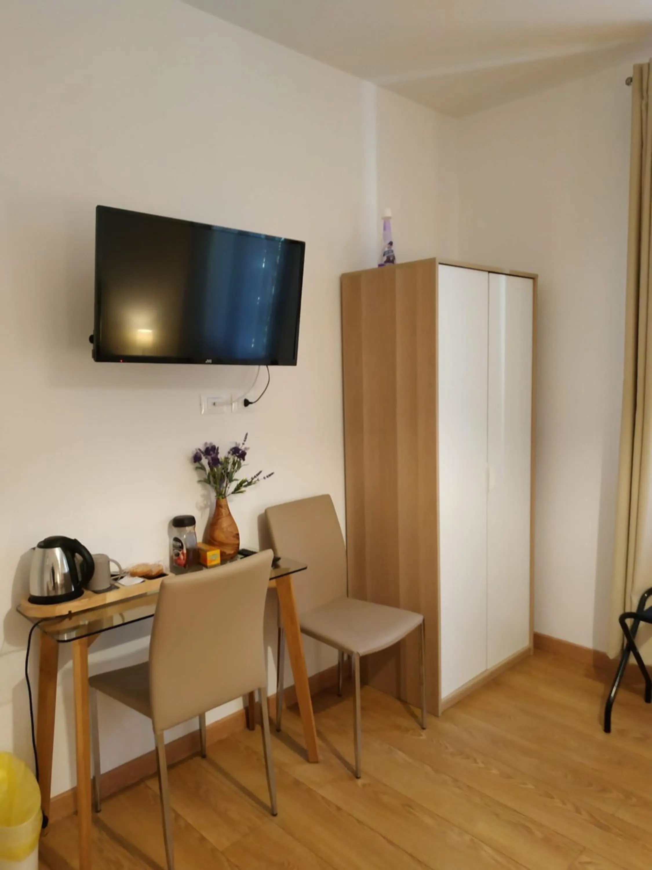 Photo of the whole room in San Polo Star