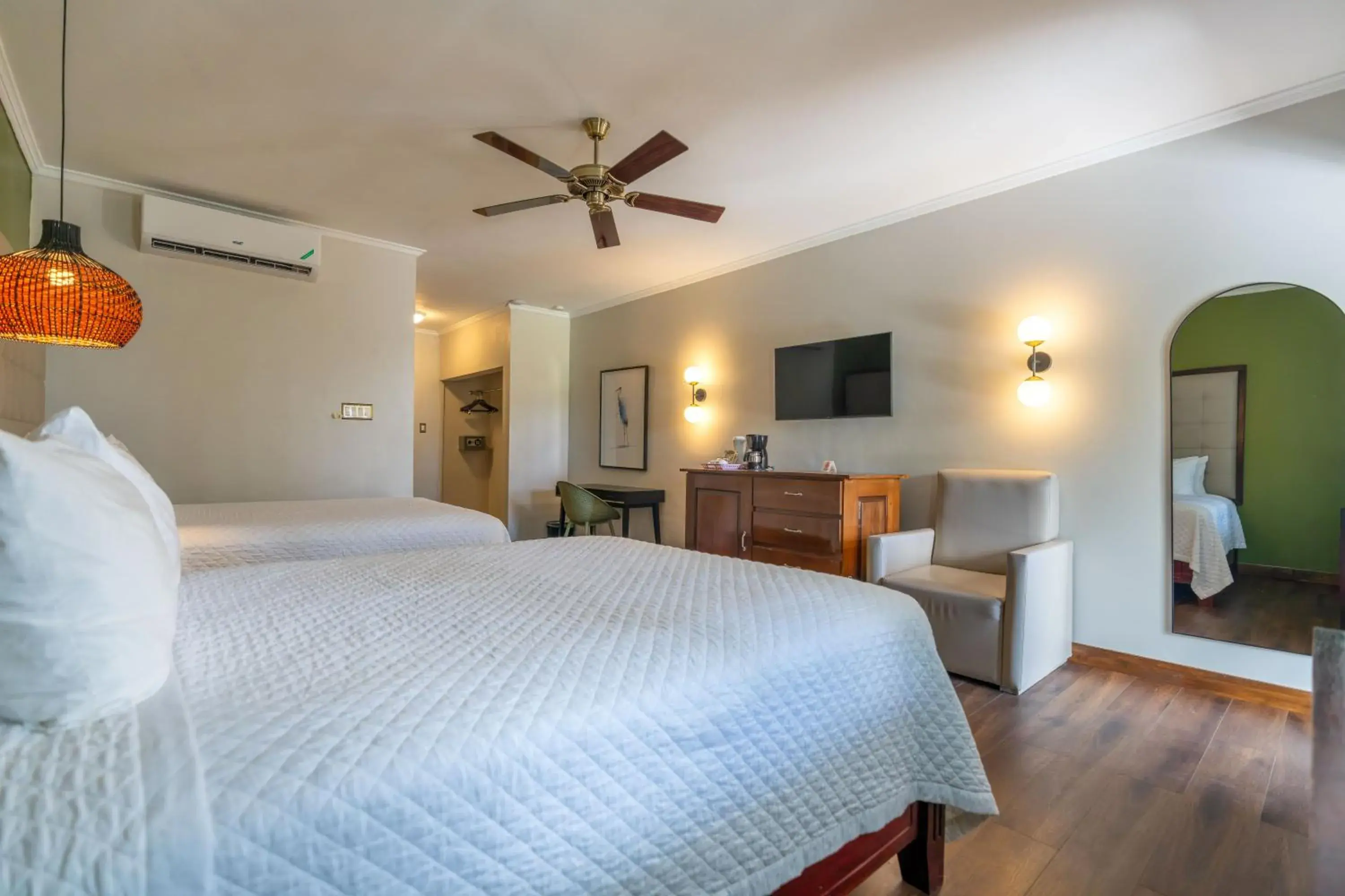 Deluxe Room in Travellers Beach Resort Deluxe Room in Travellers Beach Resort