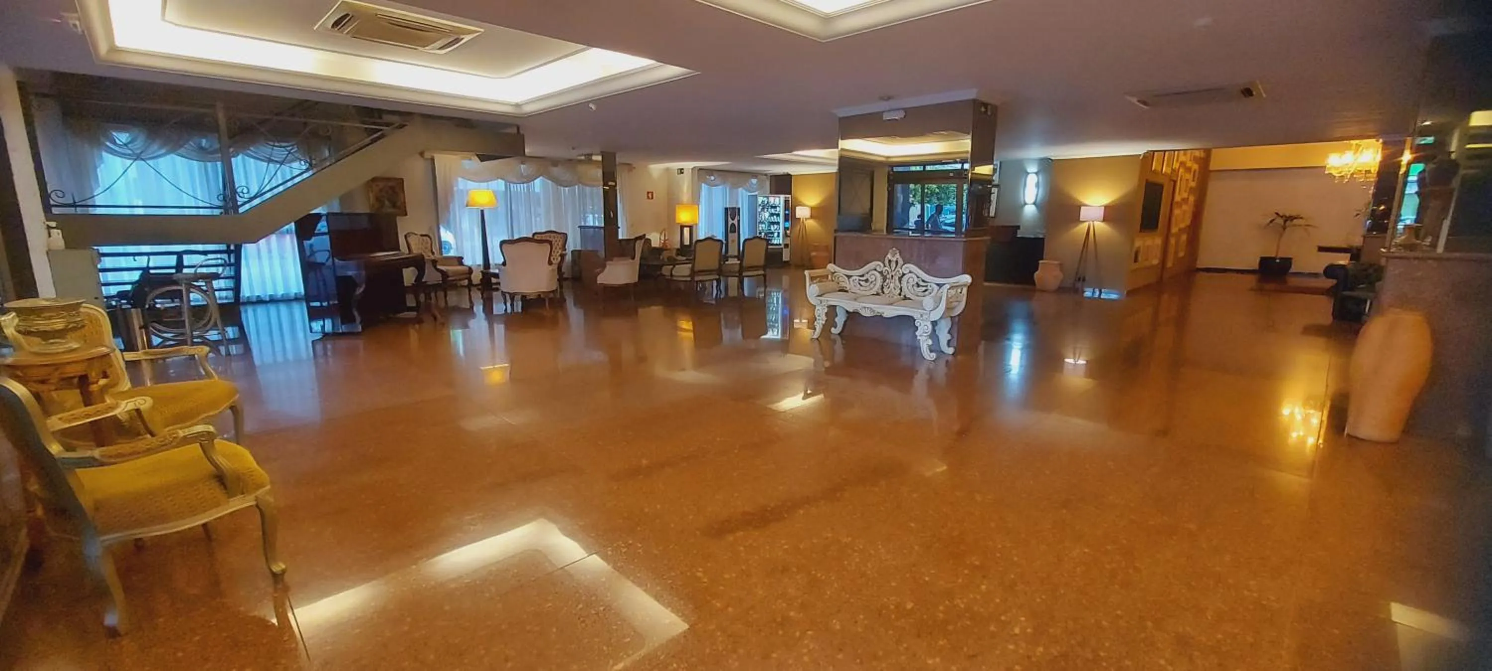 Lobby or reception in Jandaia Hotel Campo Grande