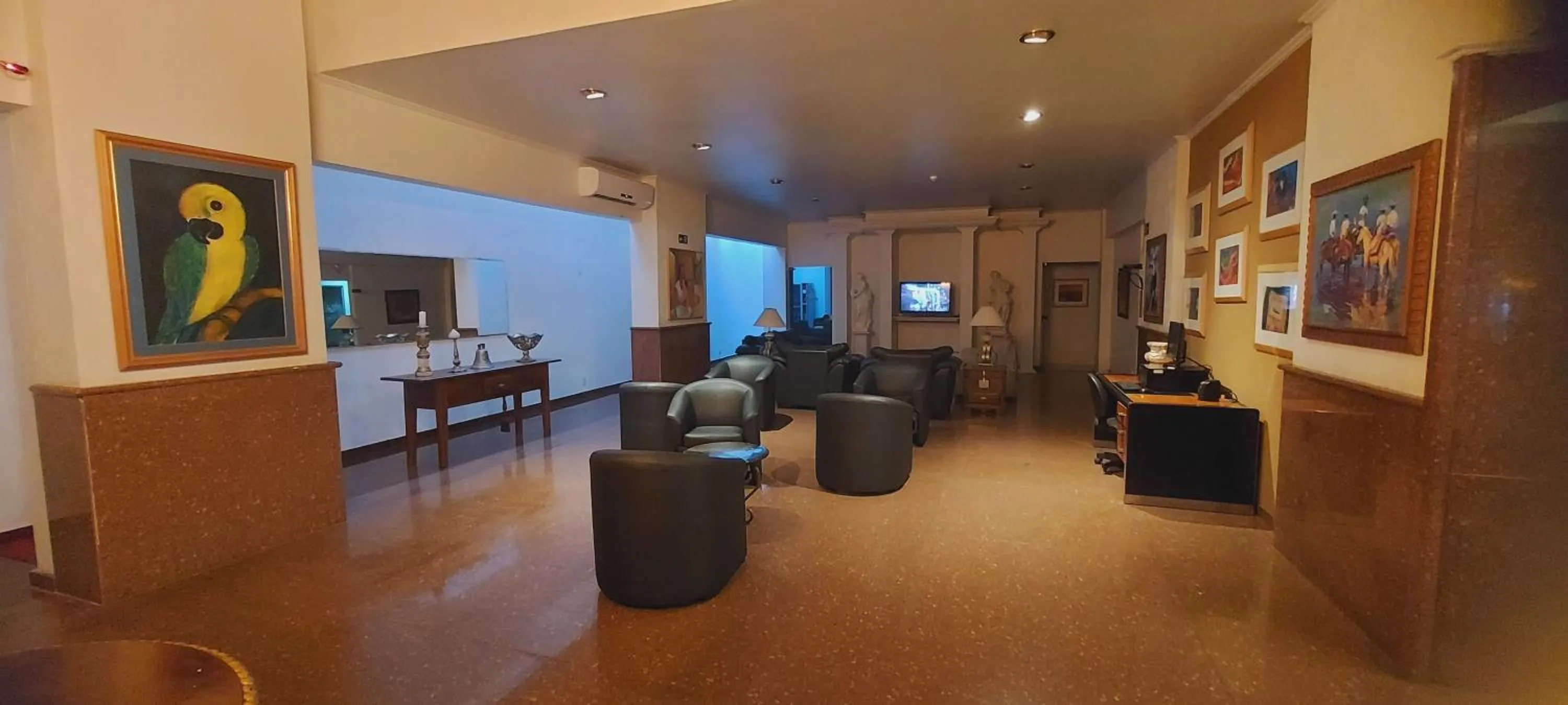 Lobby or reception in Jandaia Hotel Campo Grande