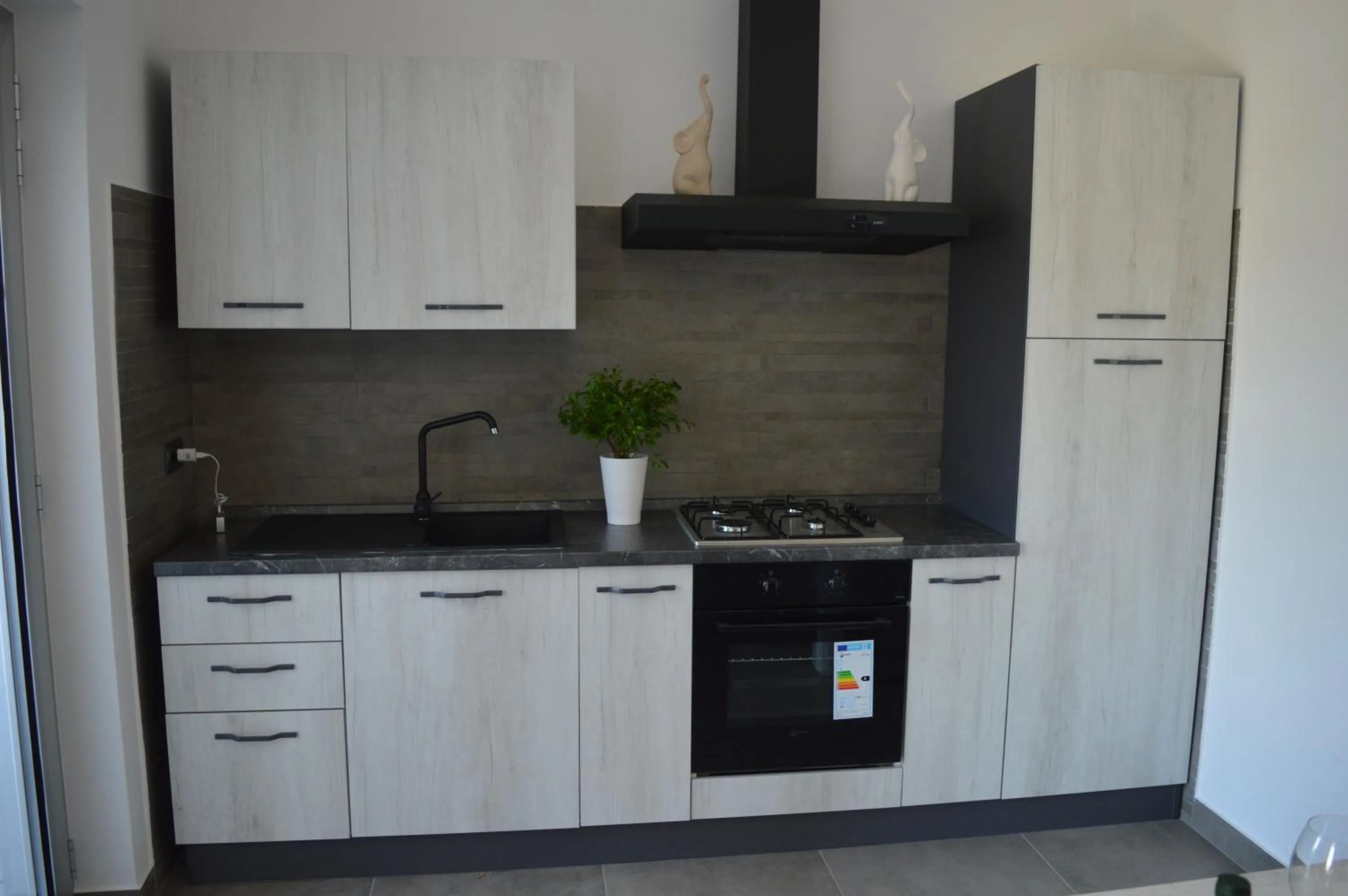 Communal kitchen in B&B Vesuvius