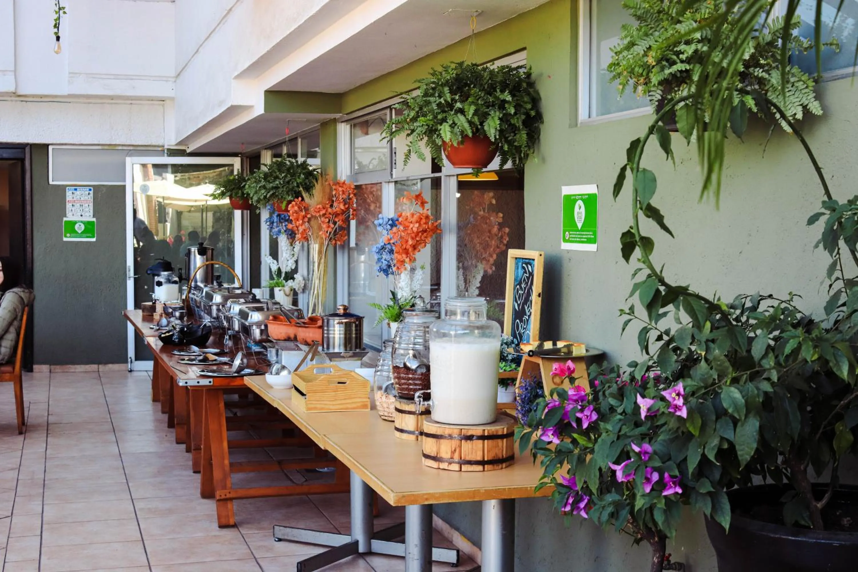 Restaurant/places to eat in Hotel Borda Cuernavaca