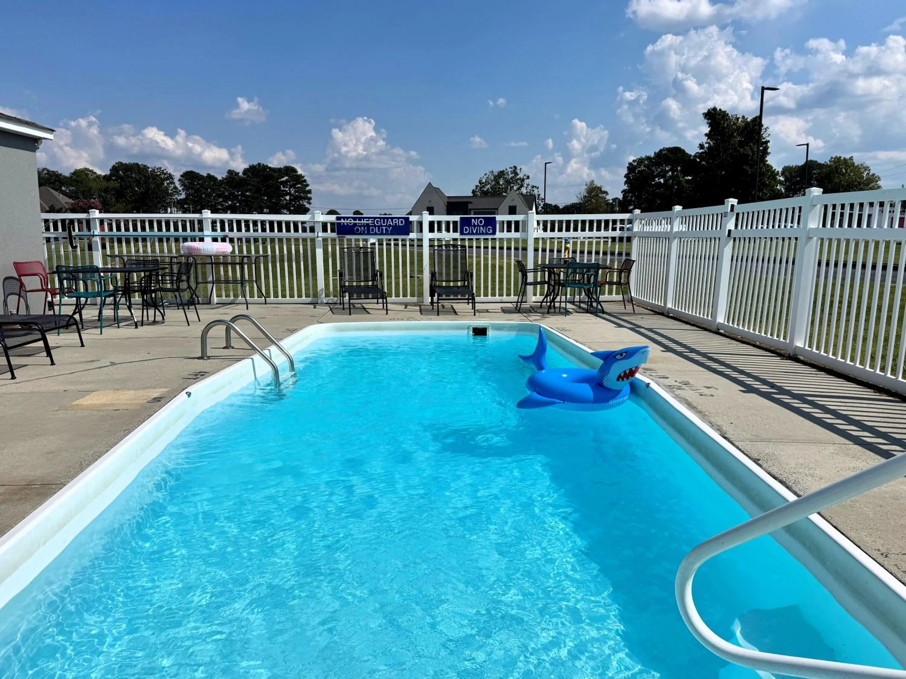 Swimming pool in Microtel Inn & Suites by Wyndham Albertville