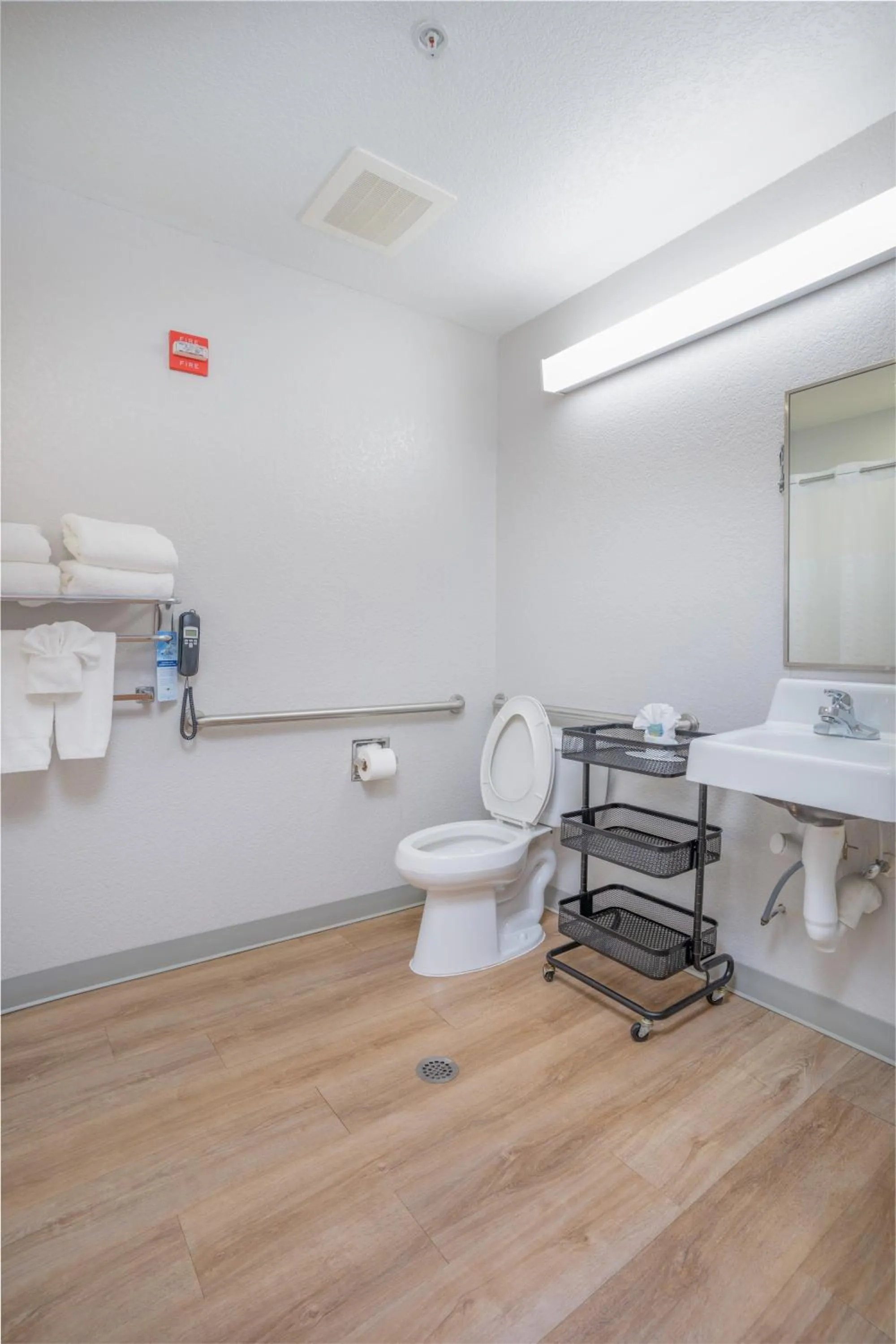 Bathroom in Microtel Inn & Suites by Wyndham Albertville