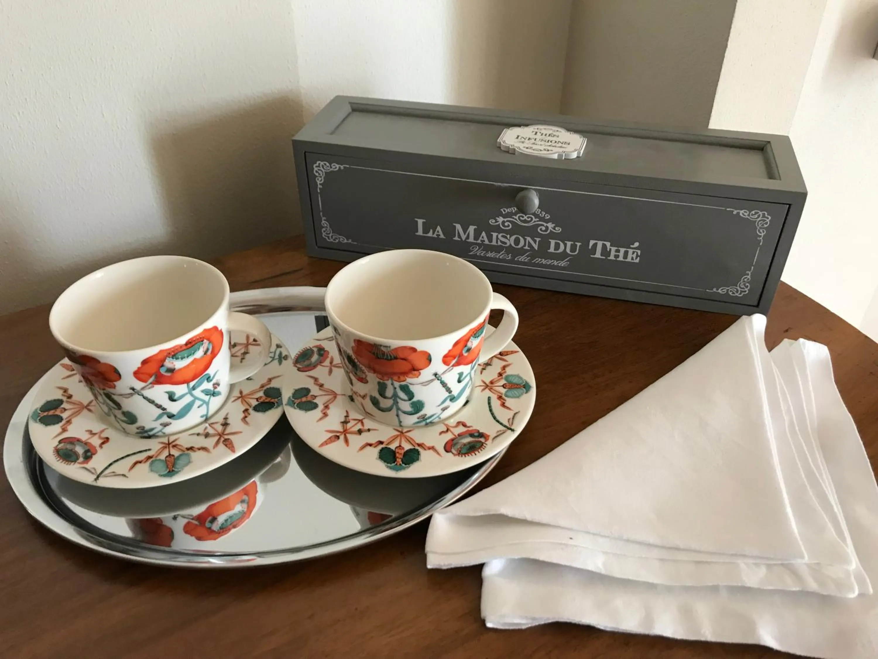 Coffee/tea facilities in Maison Petit Perlage B&B and Champagne