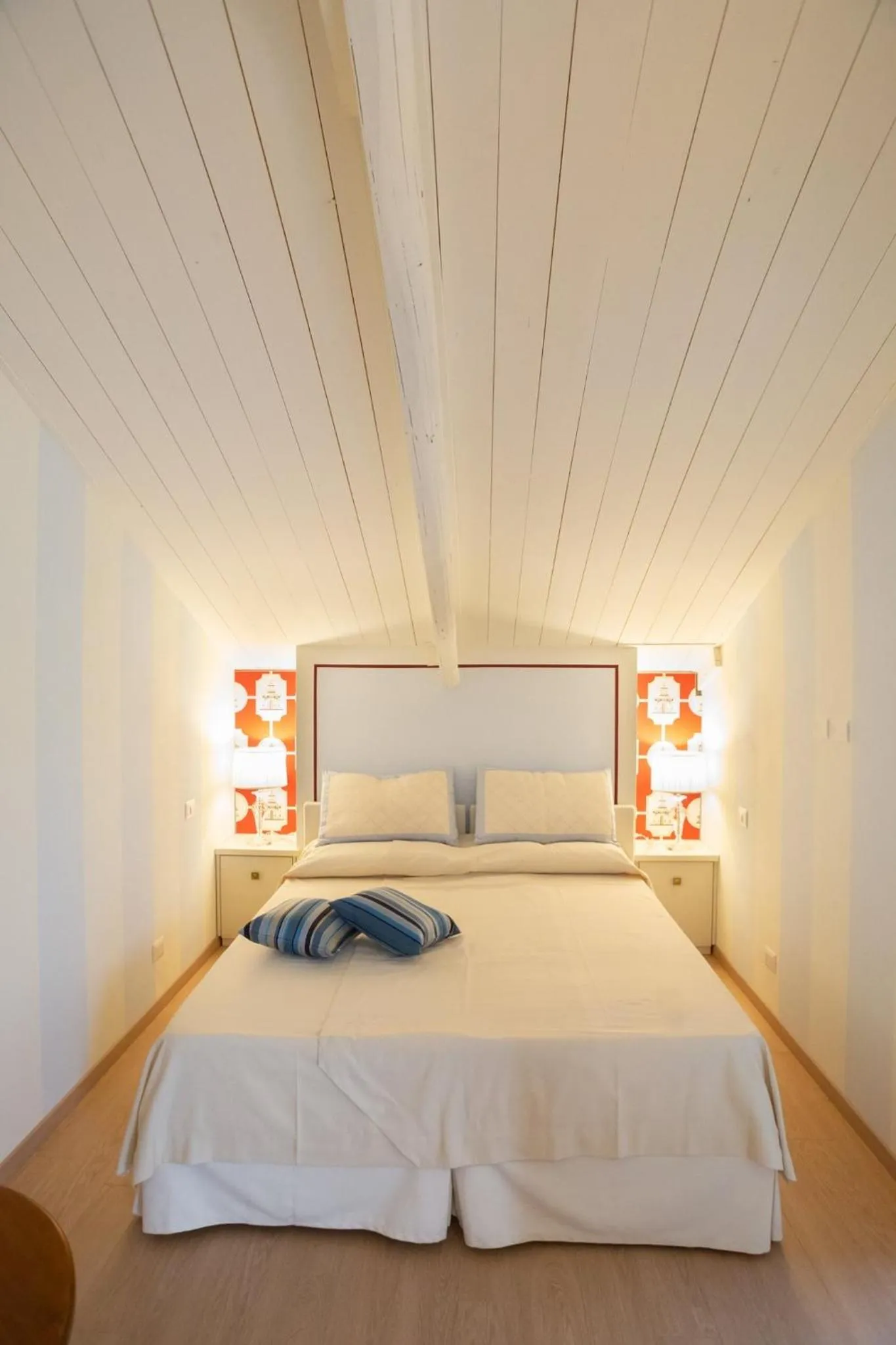 Bed in Maison Petit Perlage B&B and Champagne