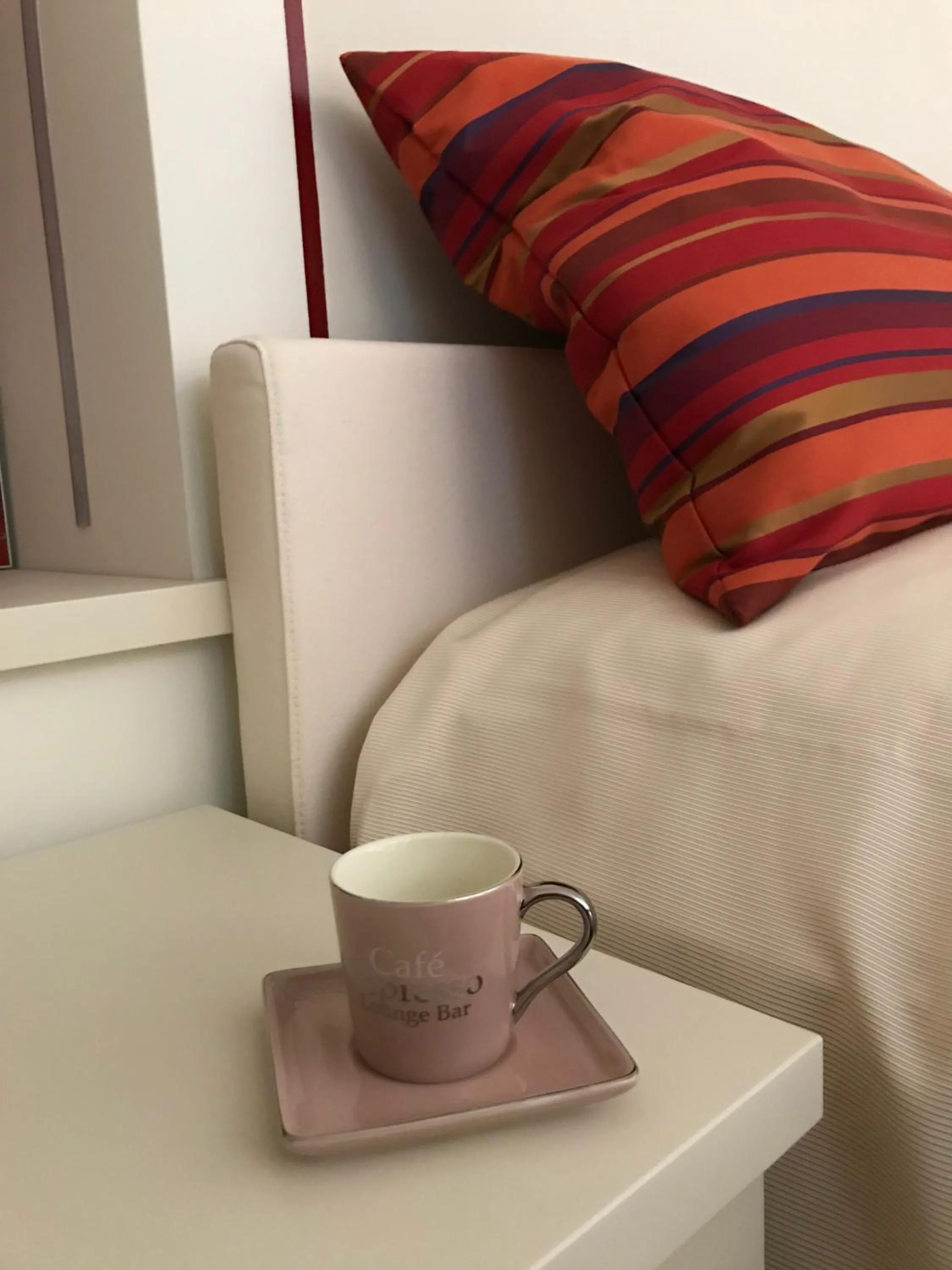 Coffee/tea facilities in Maison Petit Perlage B&B and Champagne