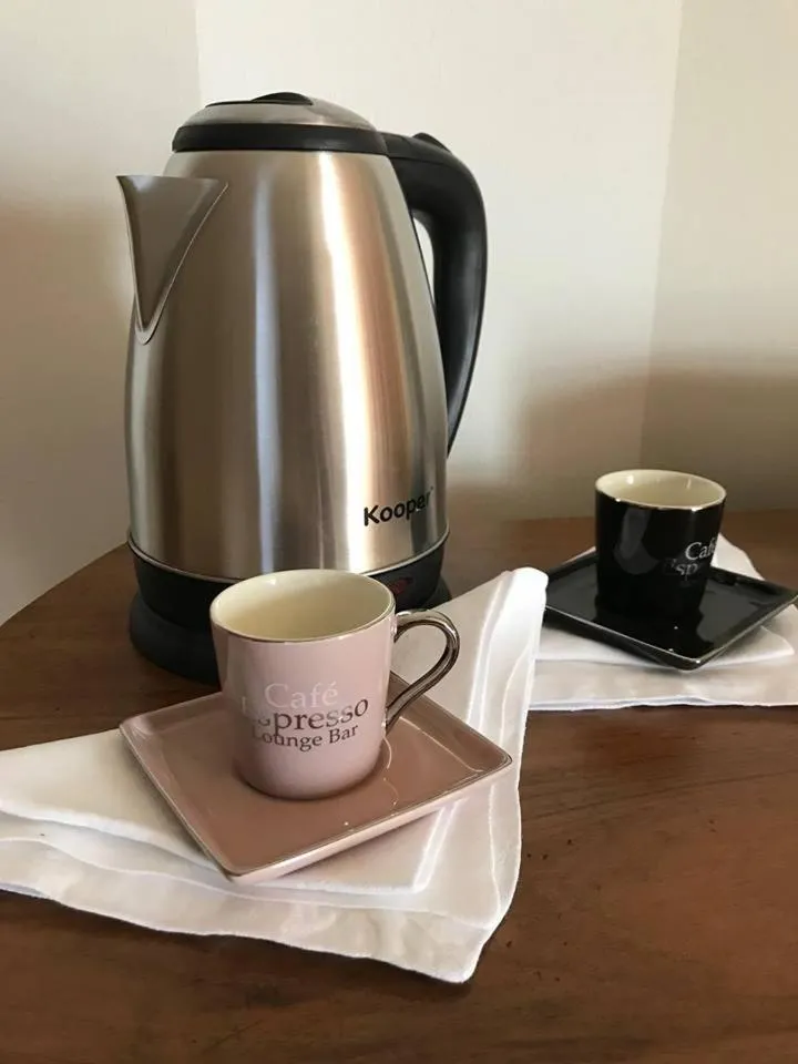 Coffee/tea facilities in Maison Petit Perlage B&B and Champagne