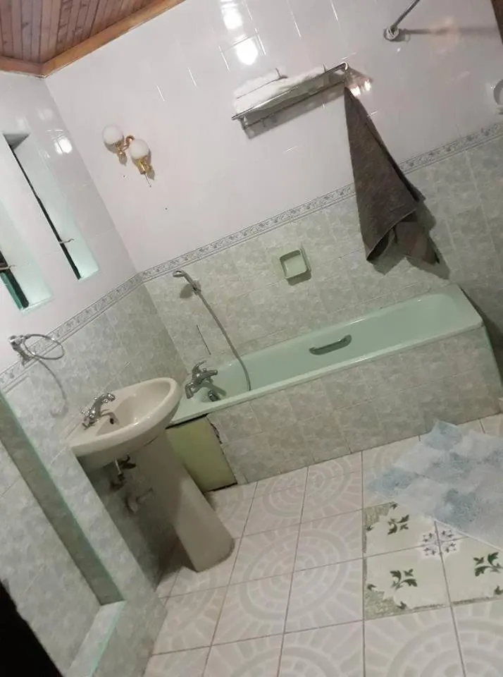 Shower in Palm Nest - Near JKIA