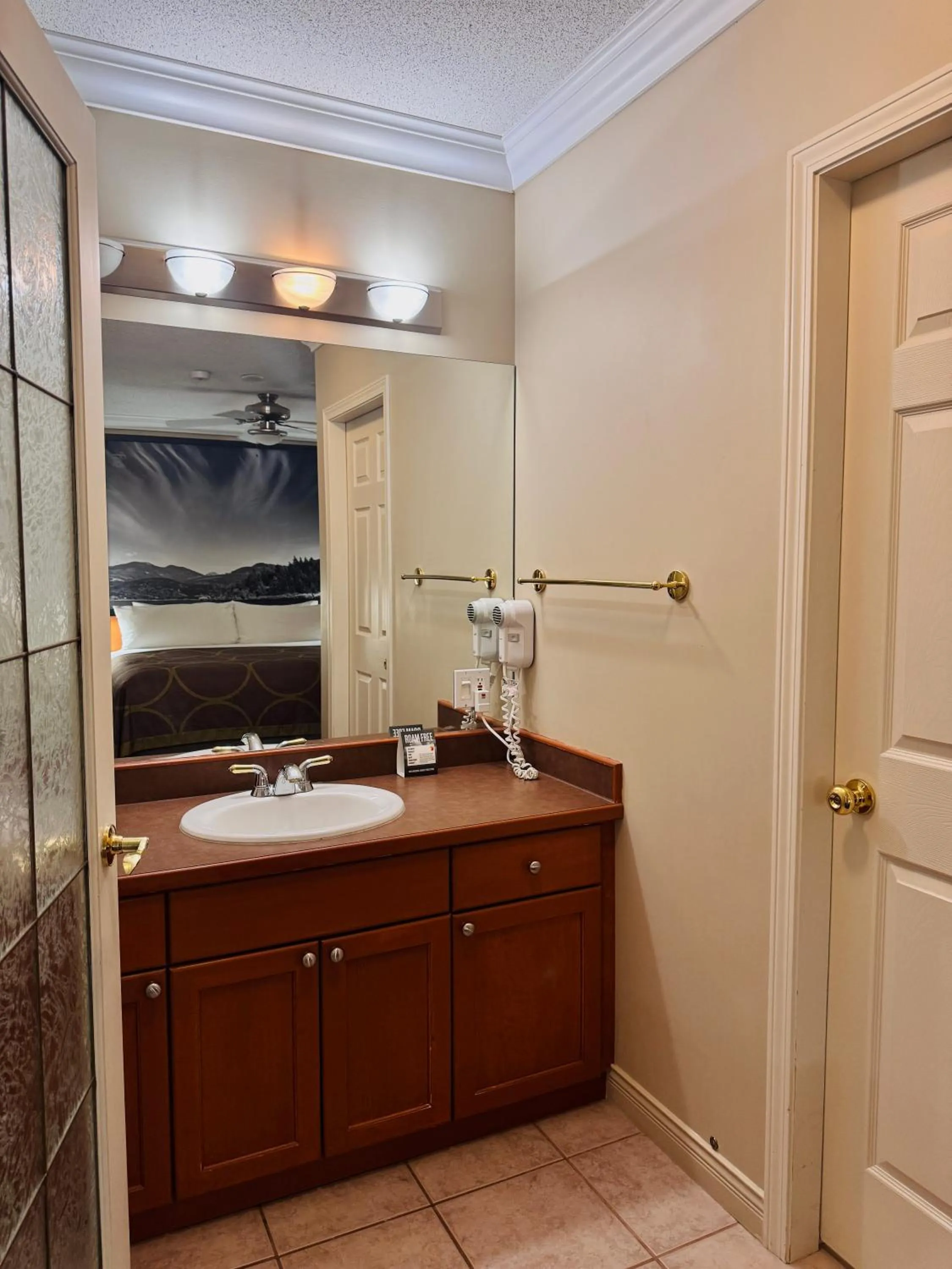 Super 8 by Wyndham Castlegar BC