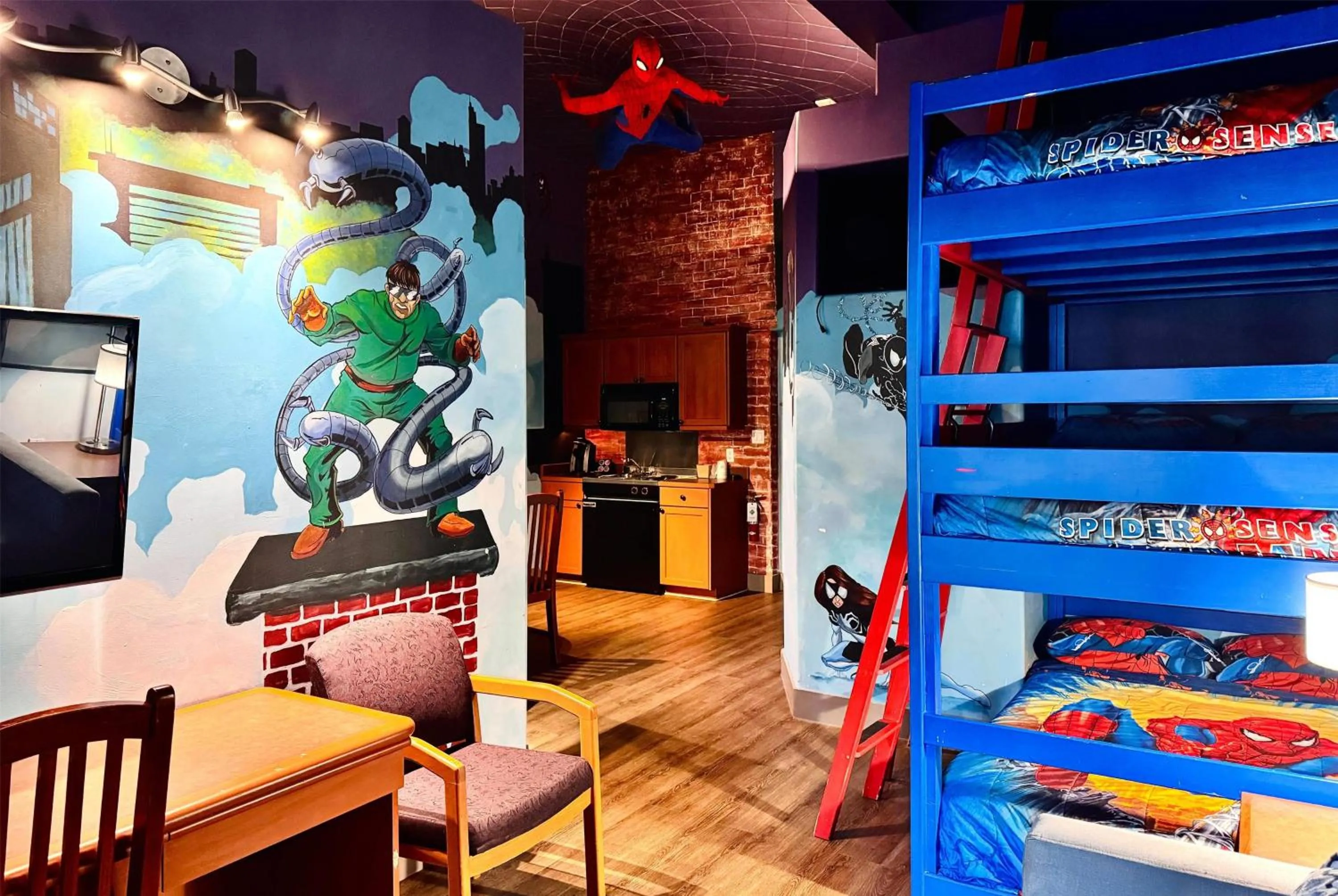 Photo of the whole room in Super 8 by Wyndham Castlegar BC