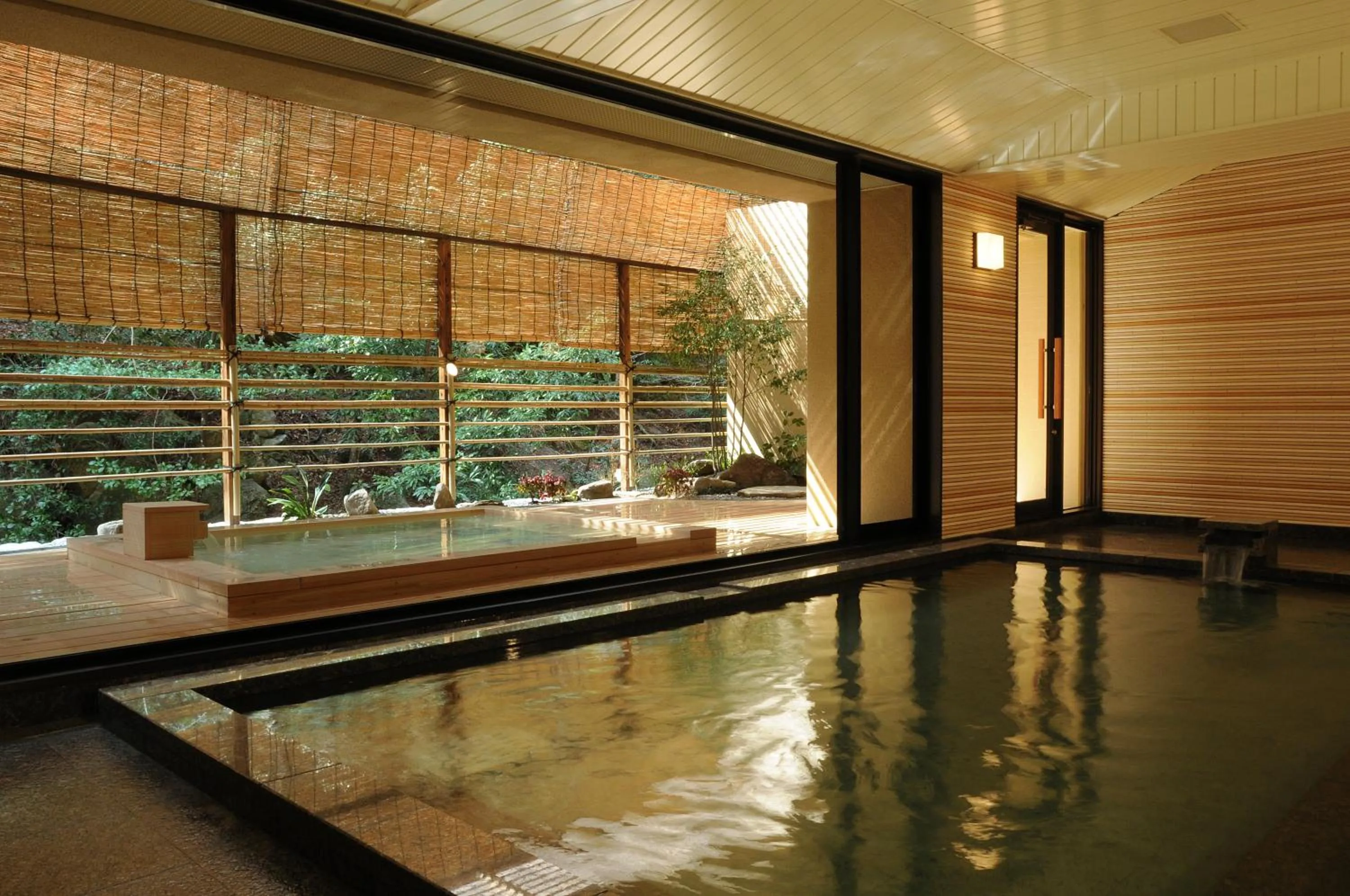 Hot Spring Bath in Iwaso