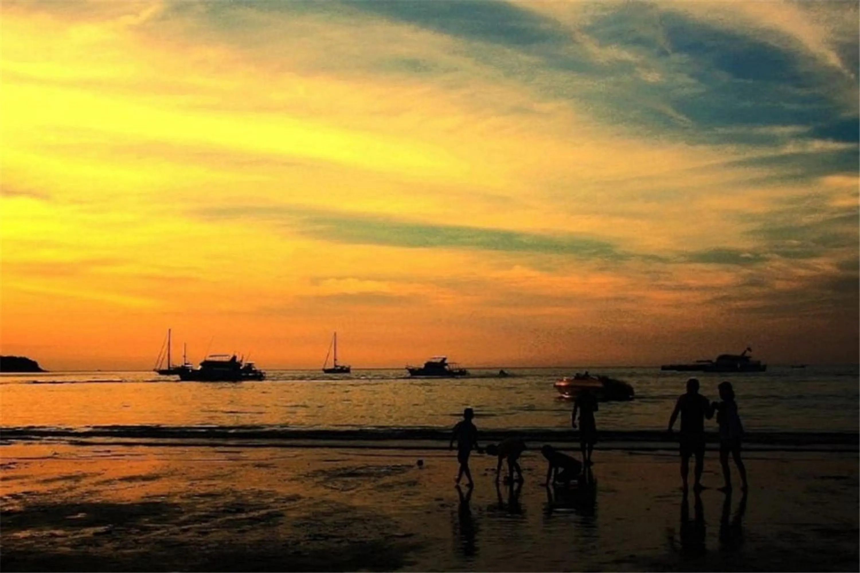 Natural landscape in The Deck Patong by VIP