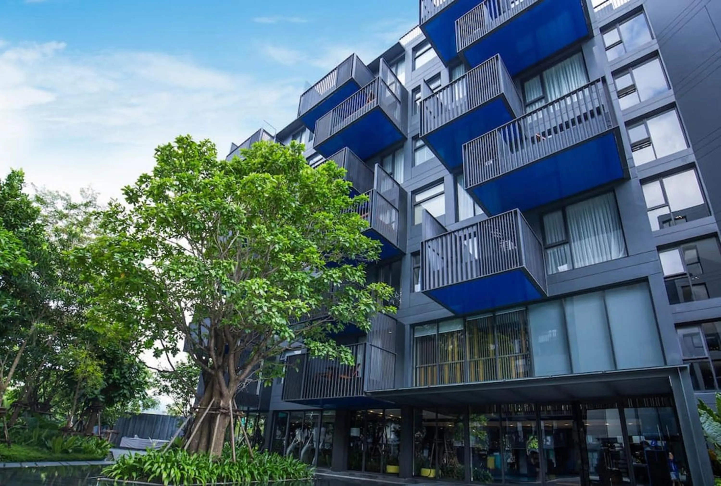 Property building in The Deck Patong by VIP