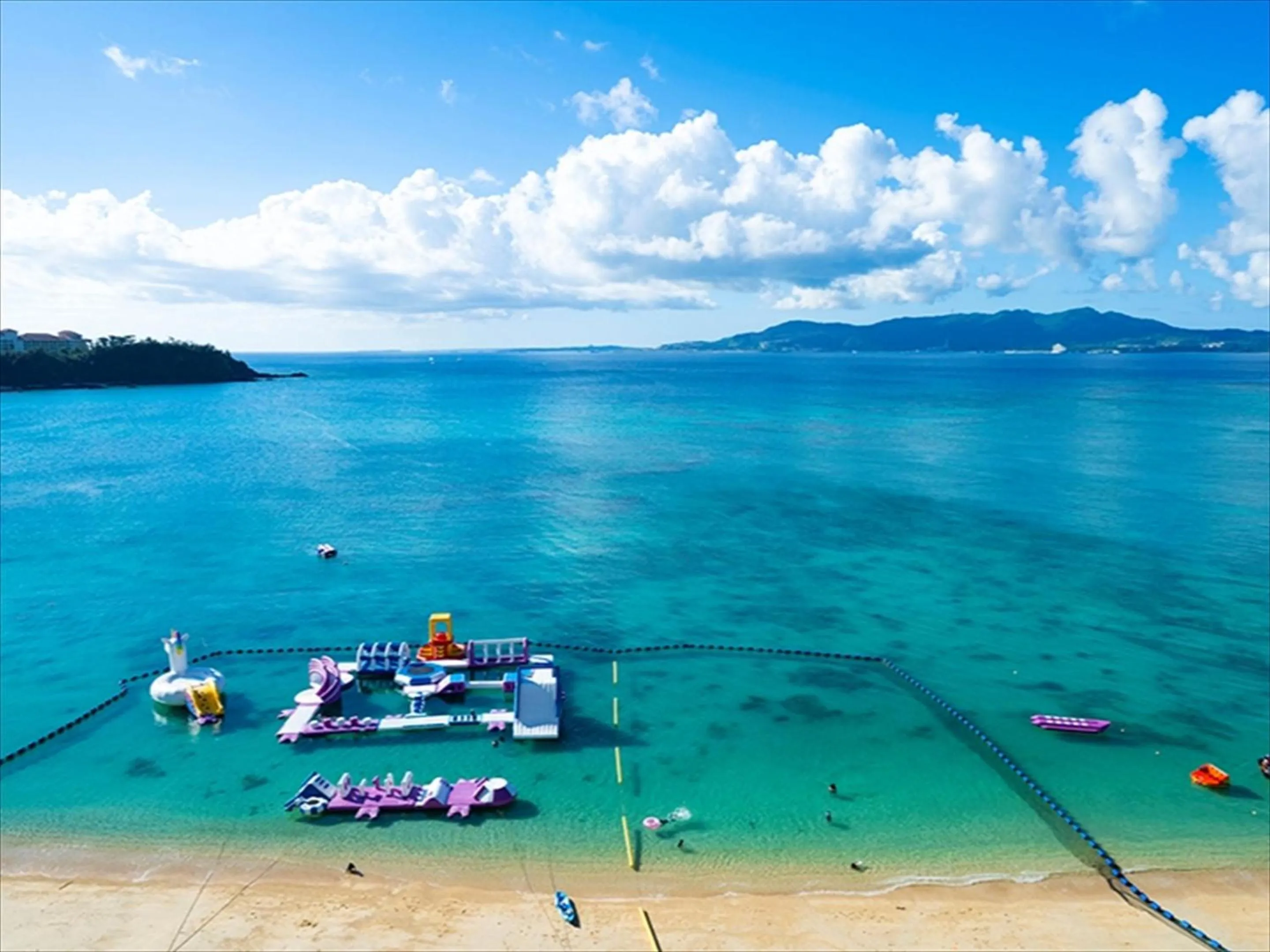 Balcony/Terrace in Kanehide Kise Beach Palace