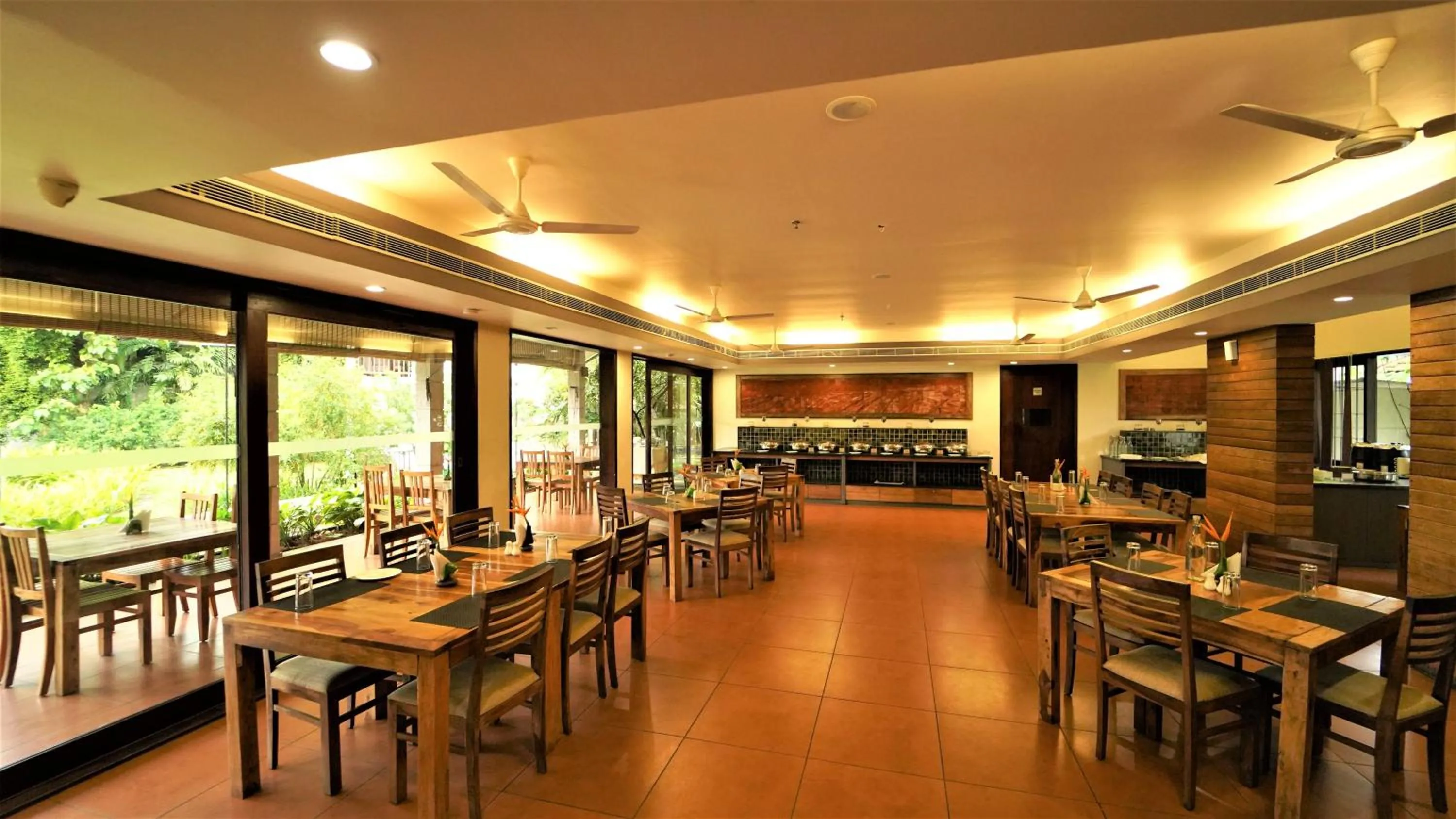 Restaurant/places to eat in Whispering Waters