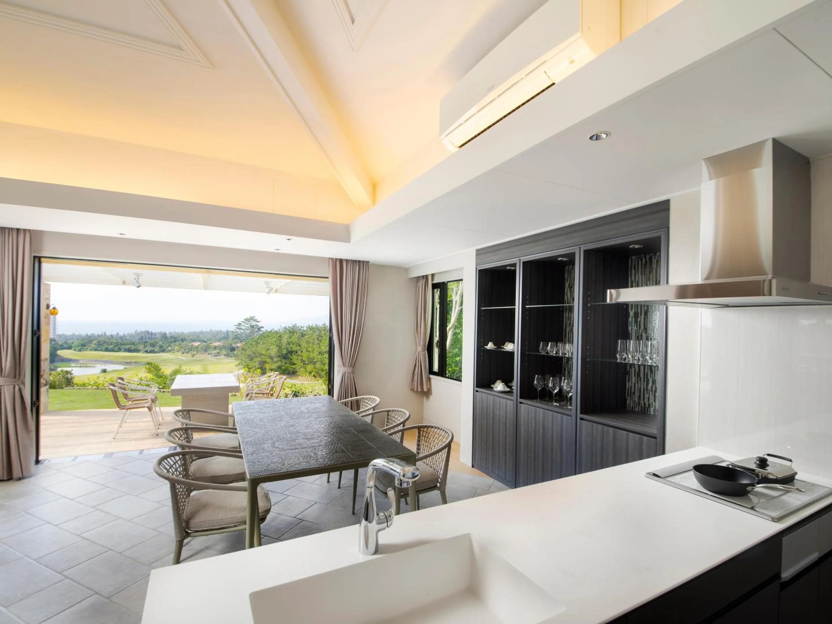 Photo of the whole room in Kanehide Kise Country Club