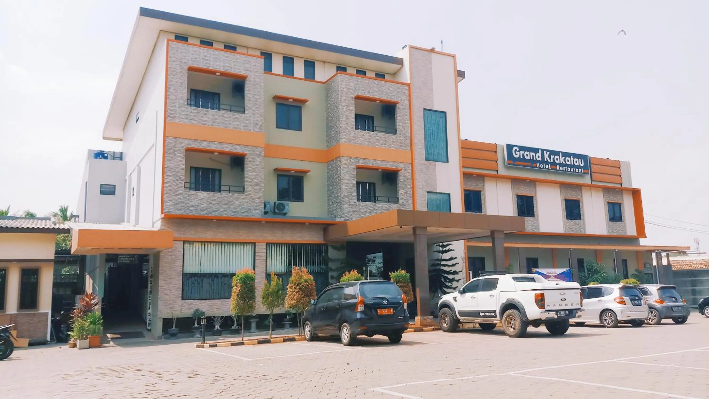 Property building in Grand Krakatau Hotel Serang