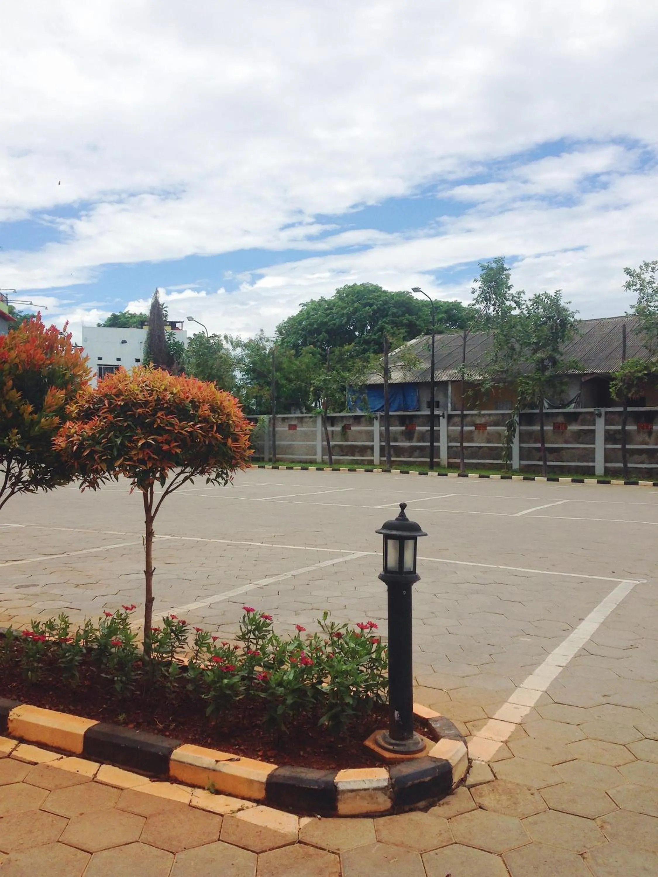 Parking in Grand Krakatau Hotel Serang