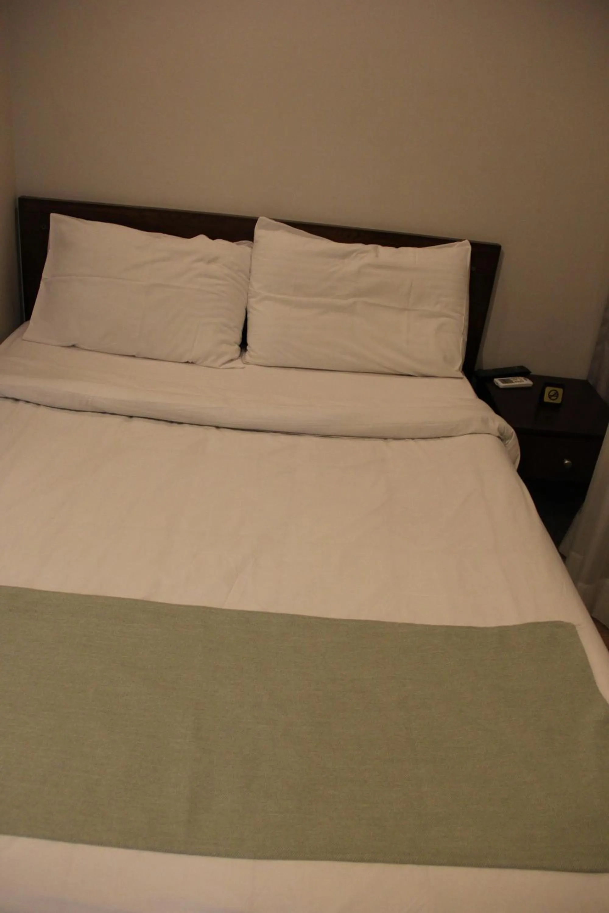 Bed in Elysees Hotel Tahrir Square