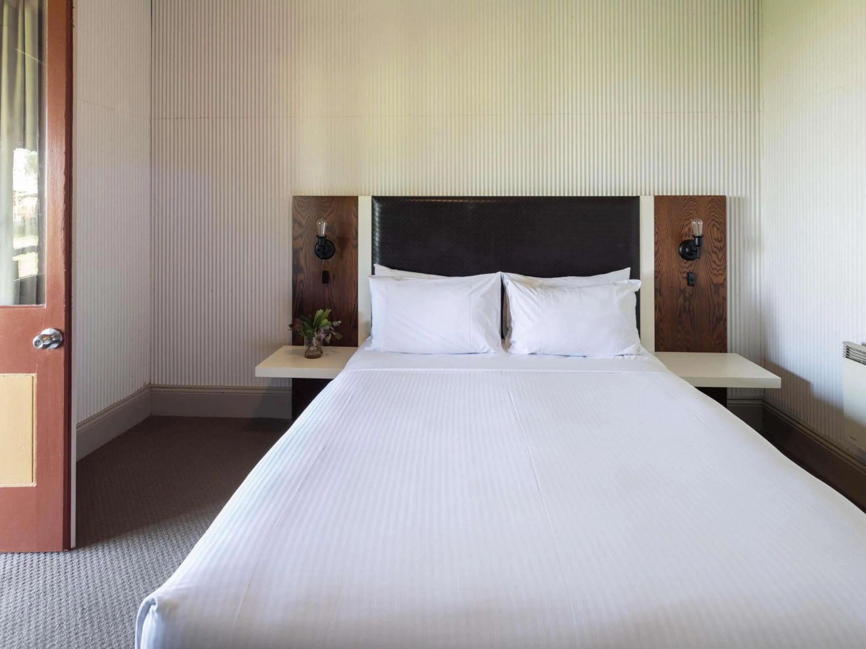 Bedroom, Bed in Q Station