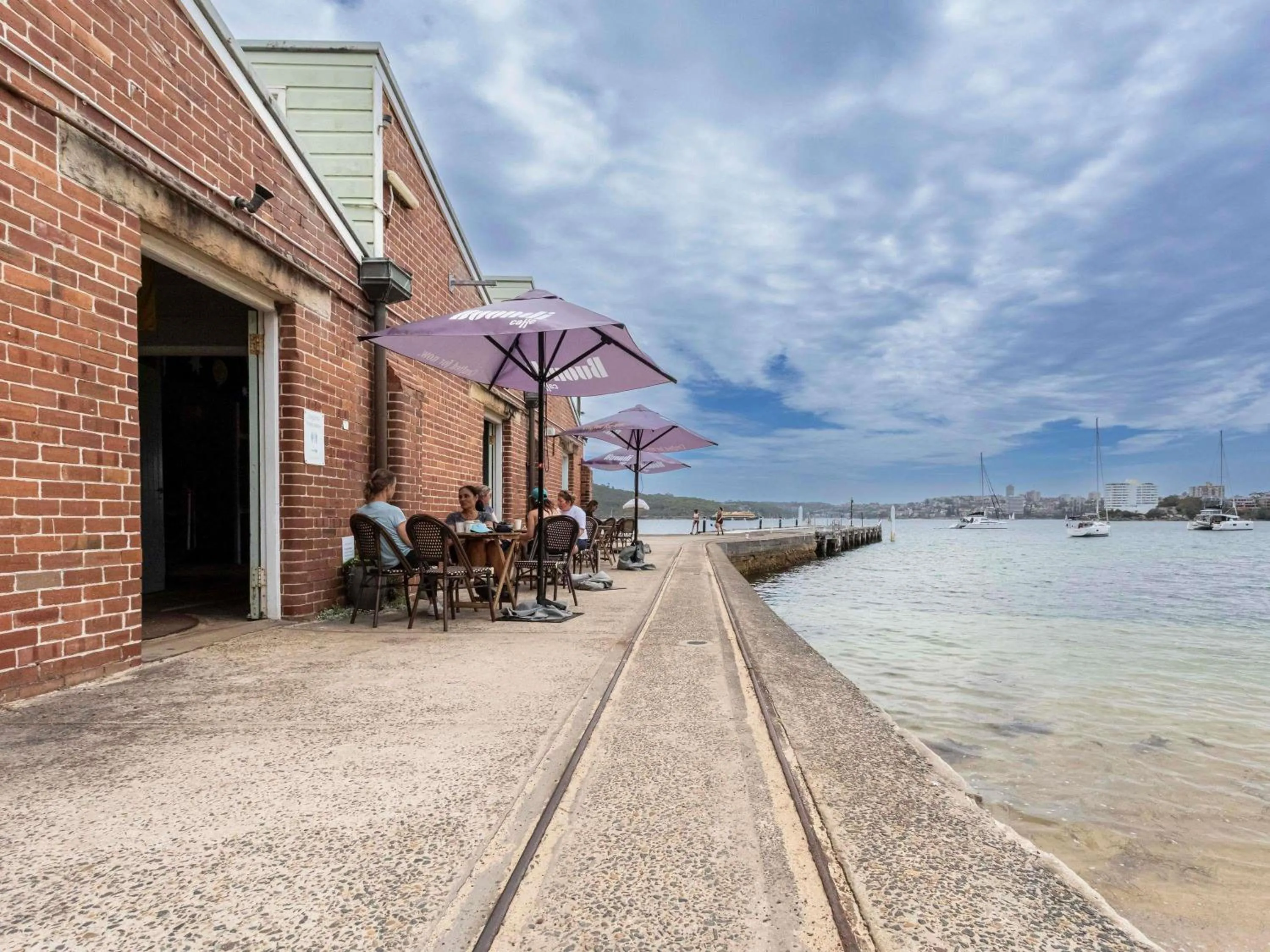 Restaurant/places to eat in Q Station