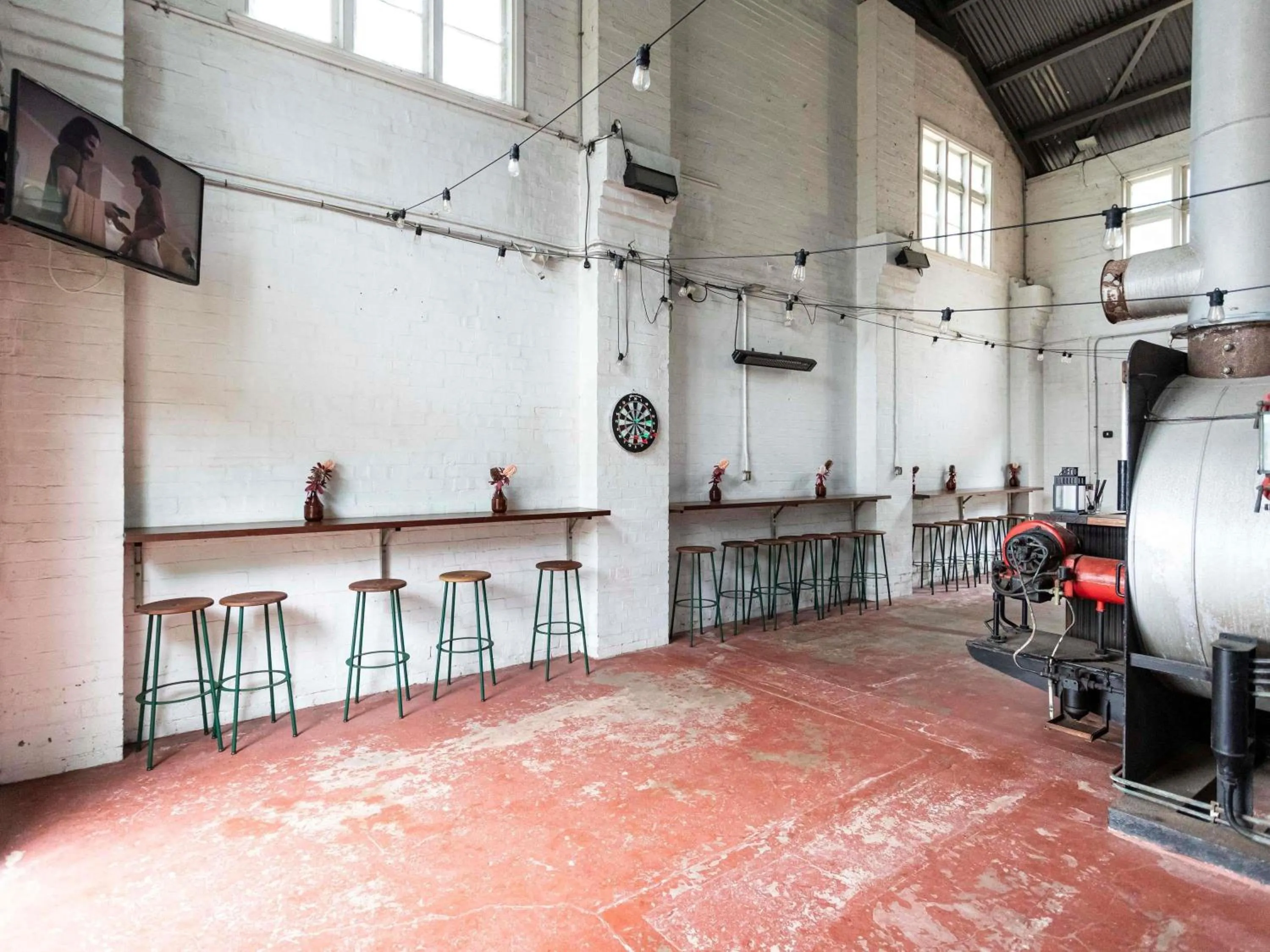 Lounge or bar in Q Station