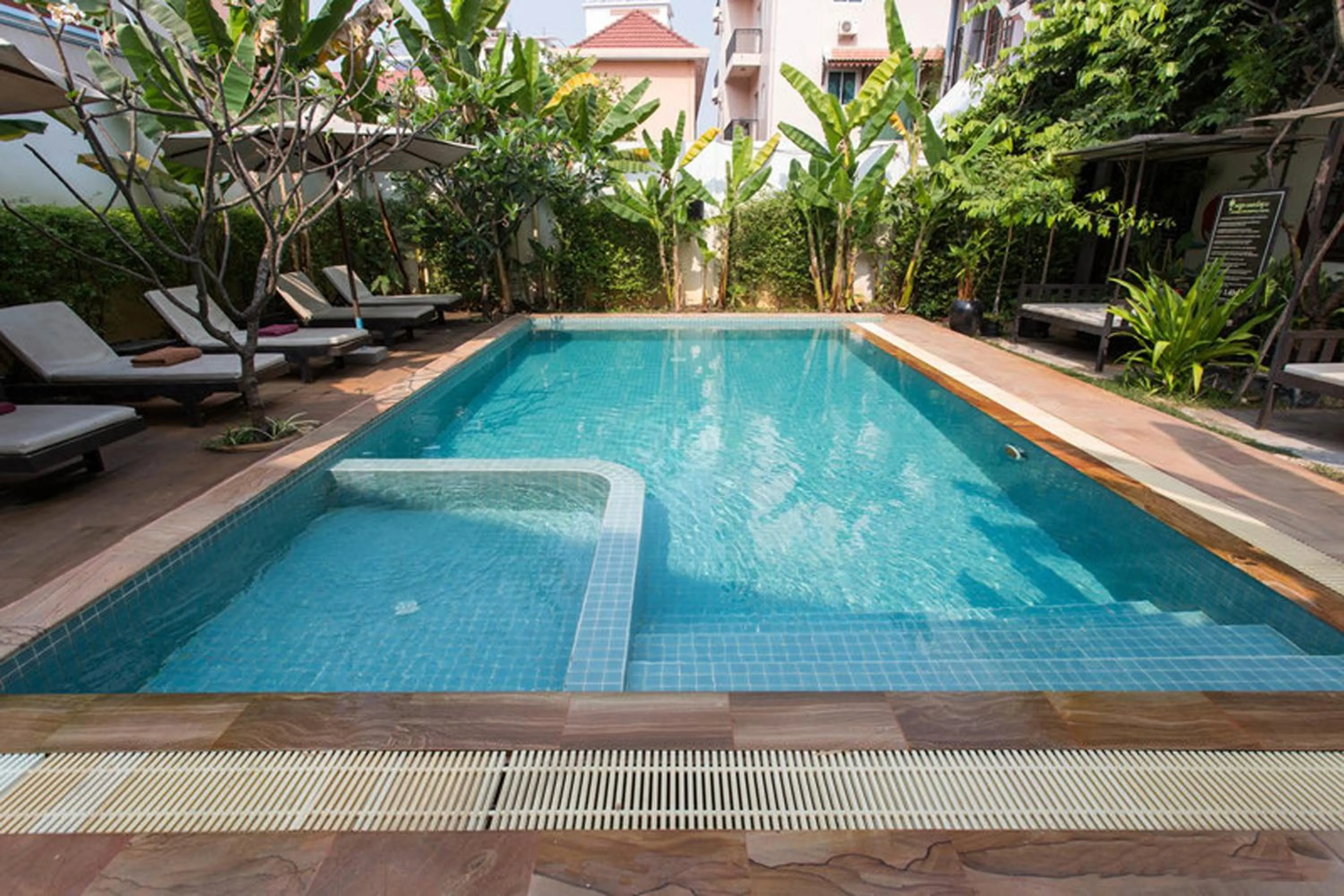 Swimming pool in Apsara Centrepole Hotel