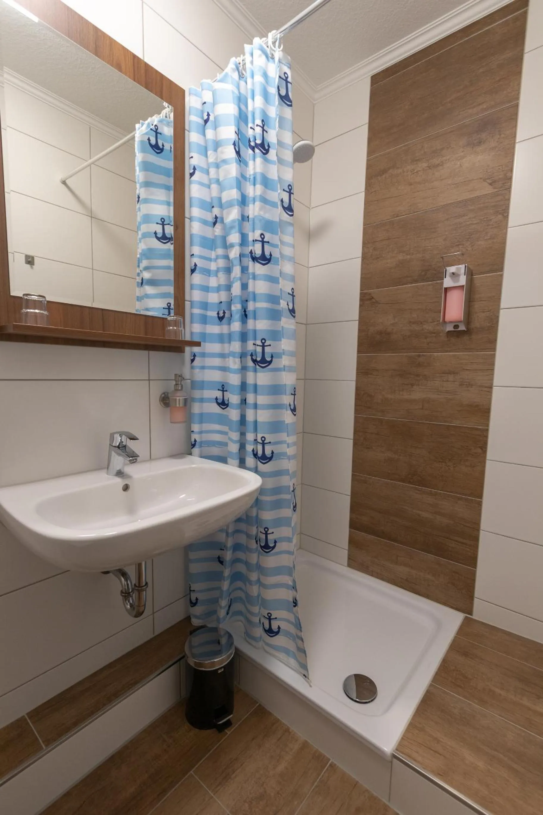 Bathroom in Motel Am Bürgerpark