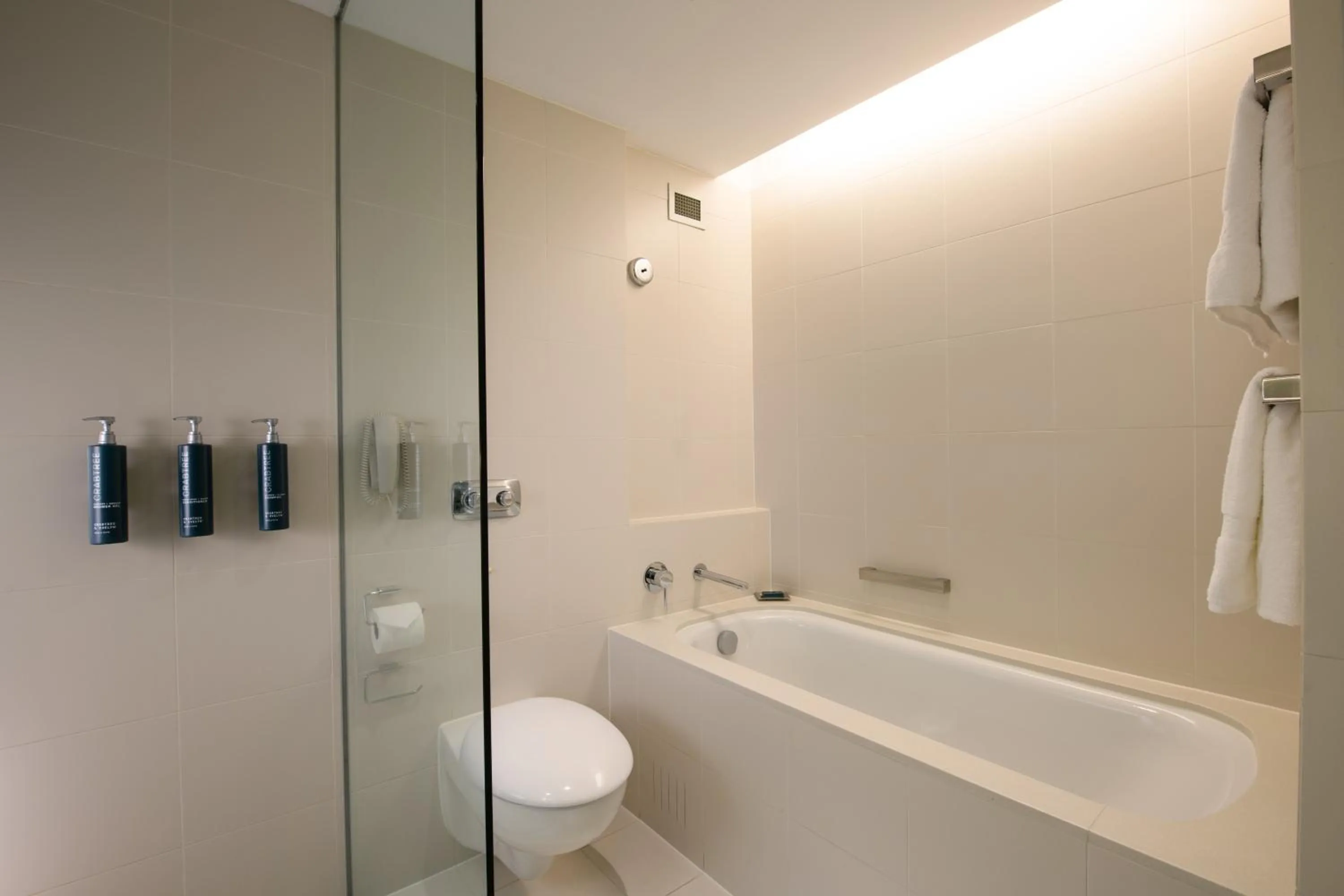 Shower in Hilton Sydney