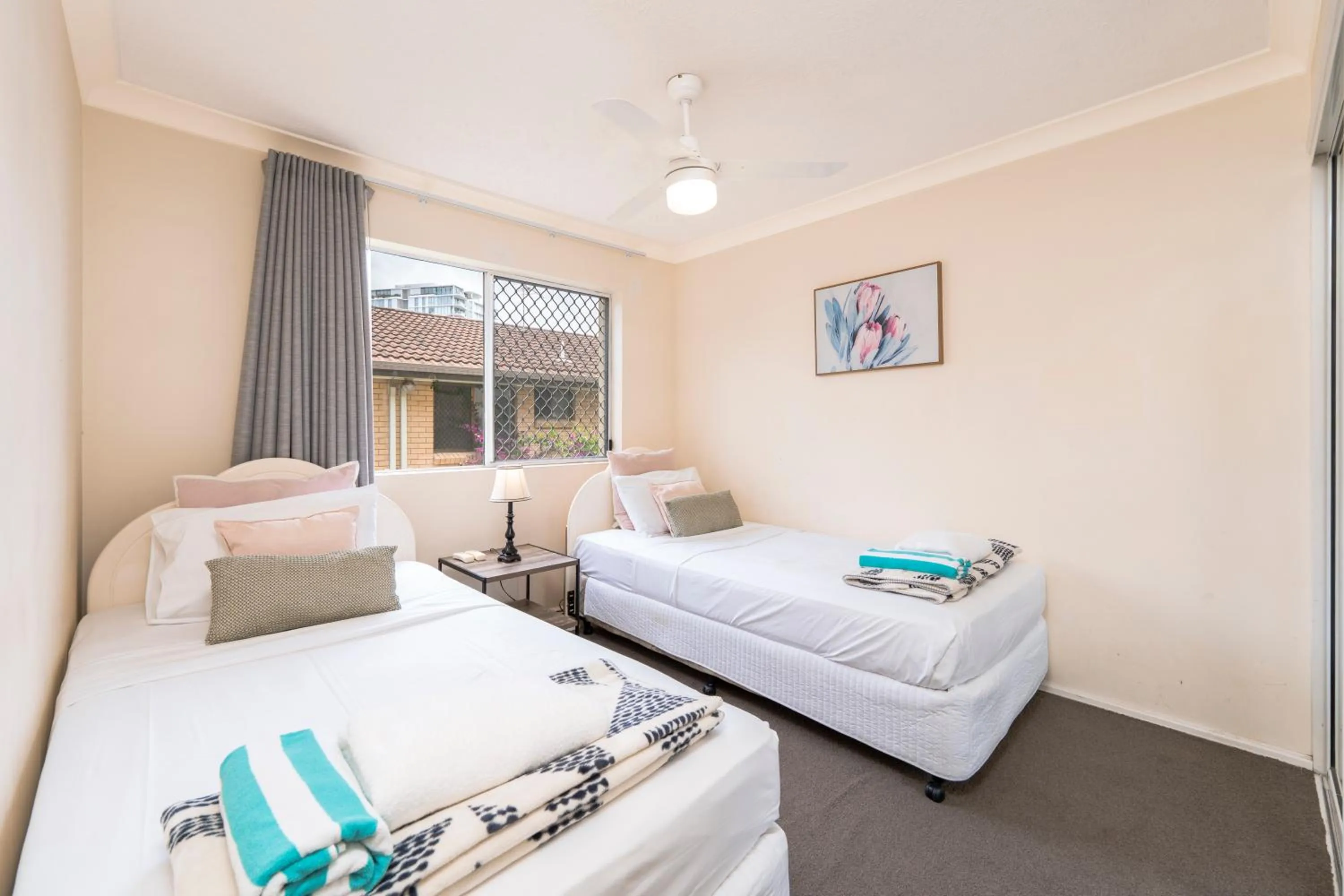 Bed in Surfers Tradewinds