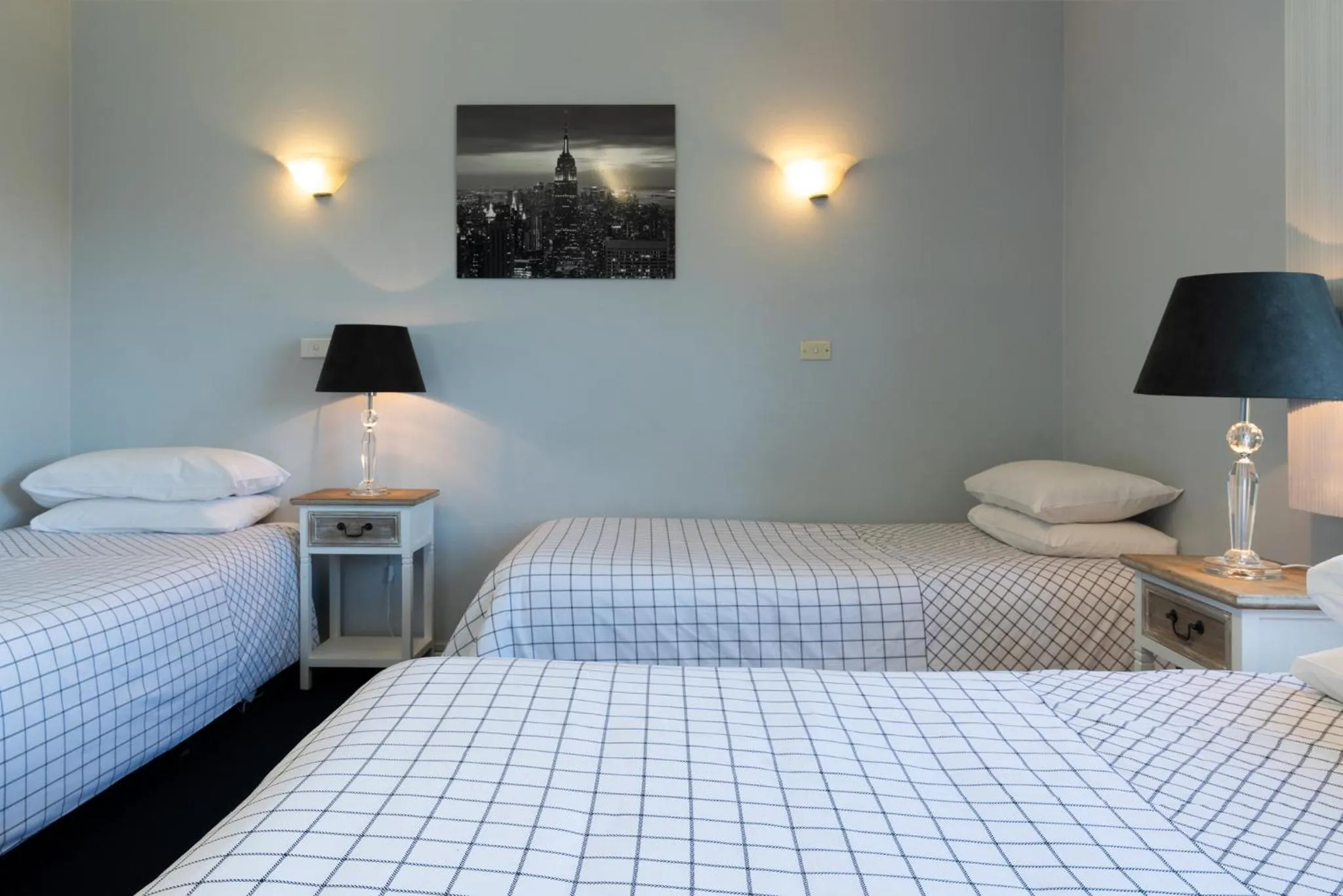 Bed in Blue Mountains Highway Motel