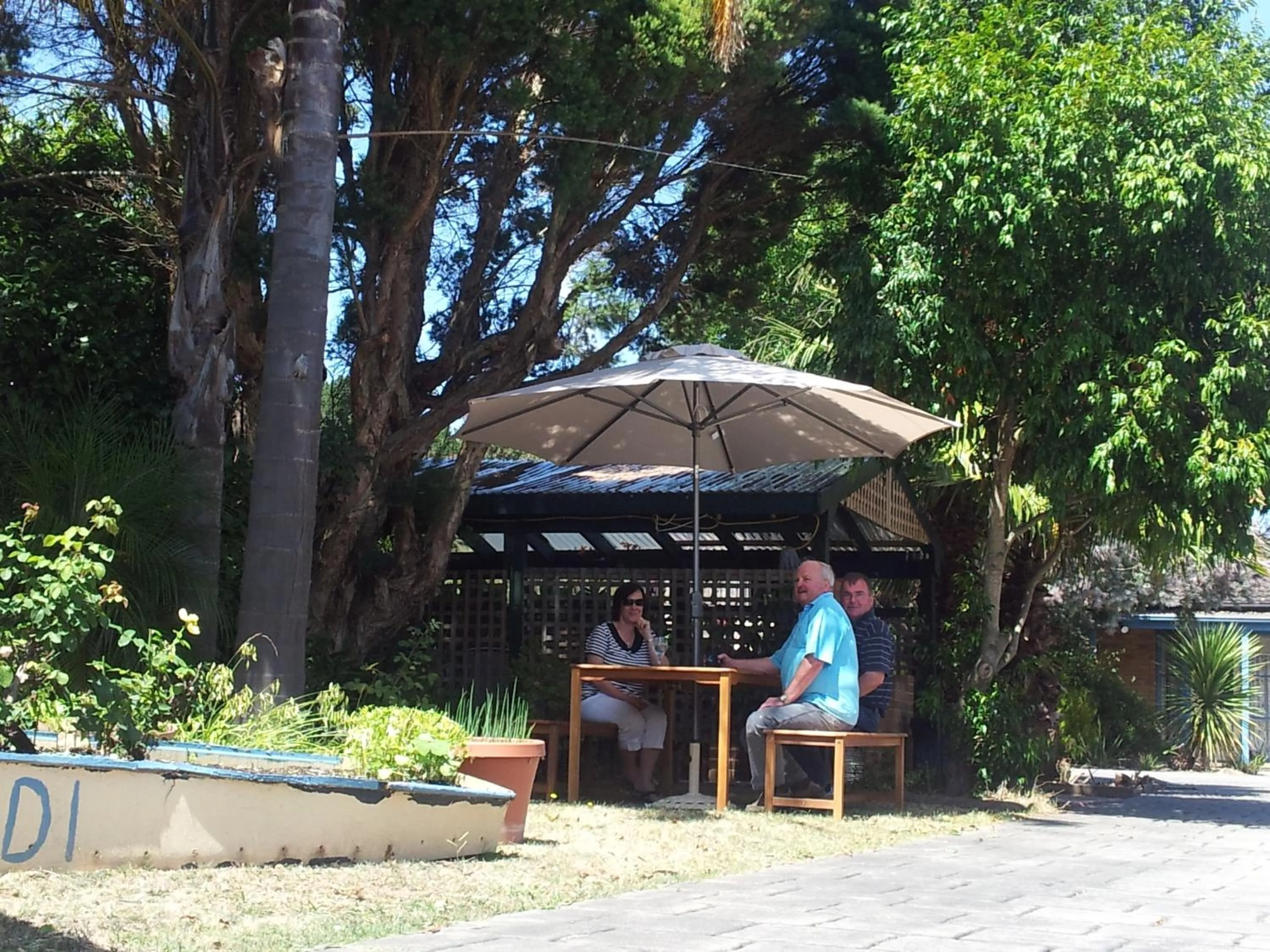Patio in The Balnarring Motel