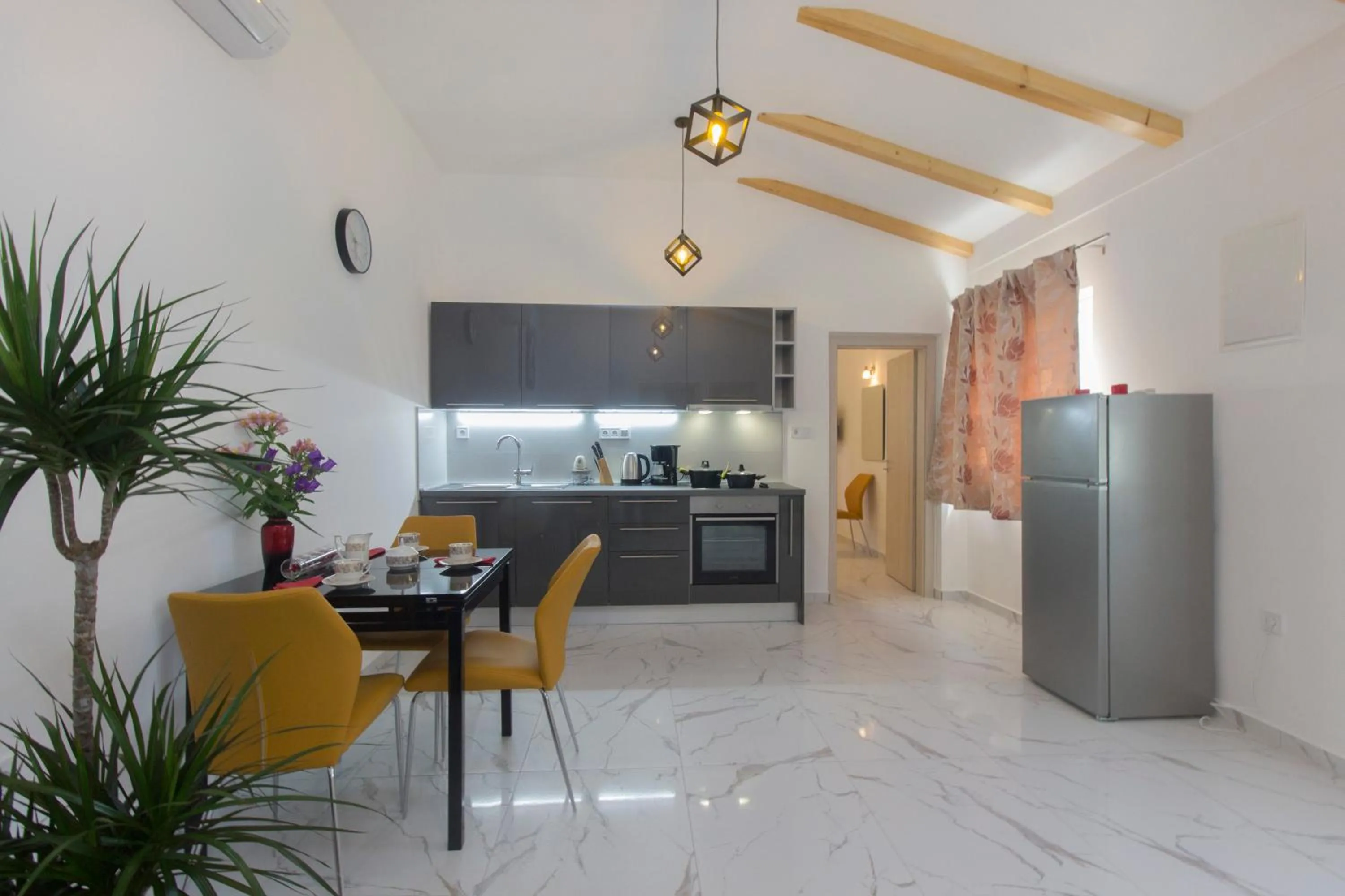 Kitchen or kitchenette in Villa Milena