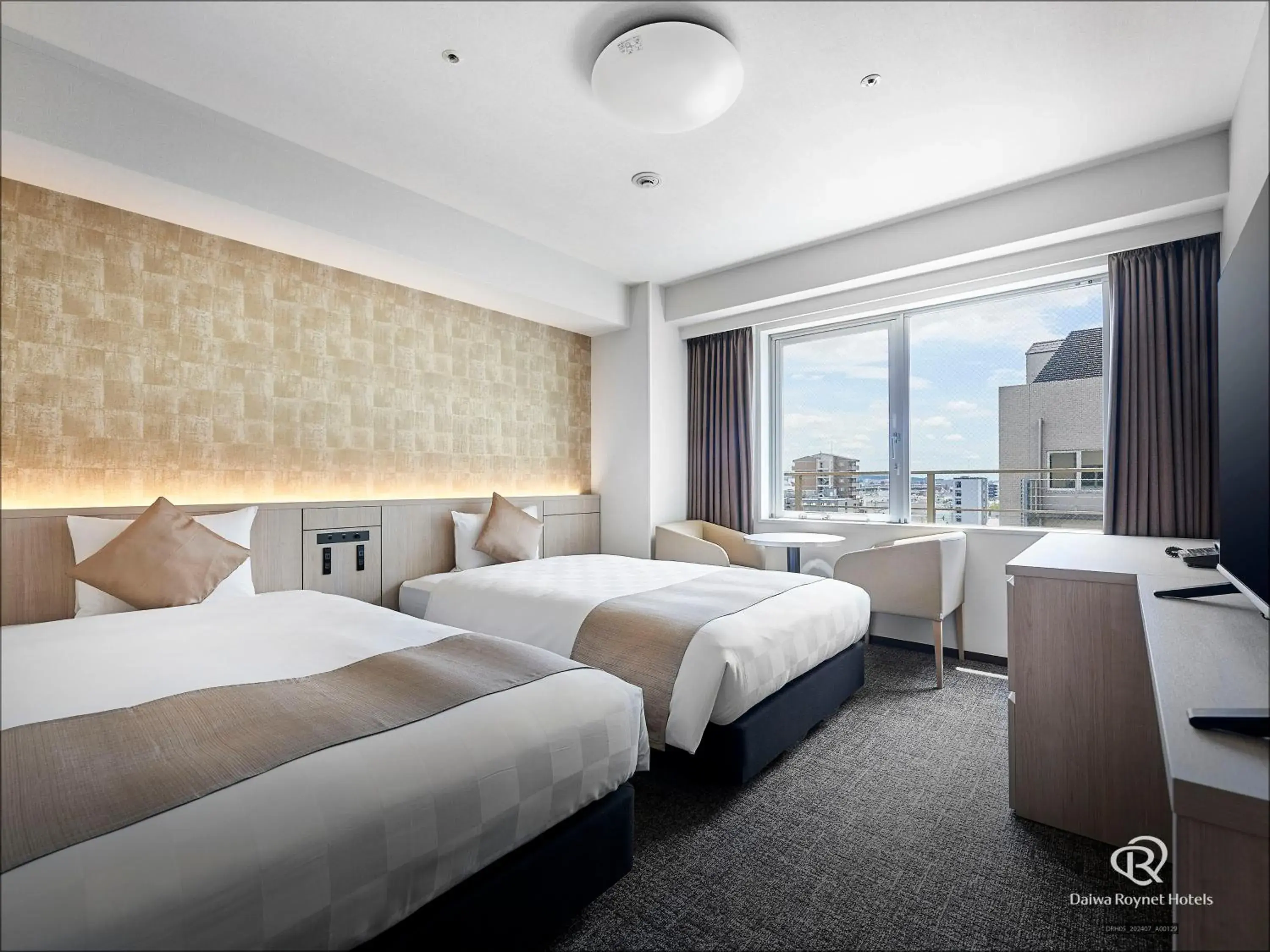 Twin Room - Smoking in Daiwa Roynet Hotel Kyoto-Hachijoguchi Twin Room - Smoking in Daiwa Roynet Hotel Kyoto-Hachijoguchi