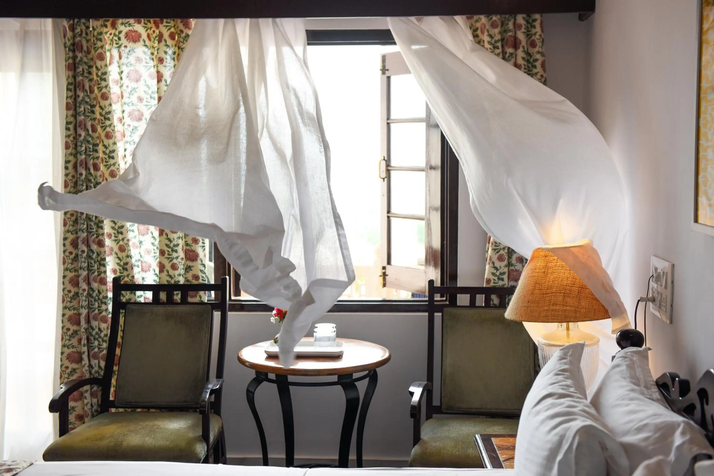 Bed in Gulaab Niwaas Palace