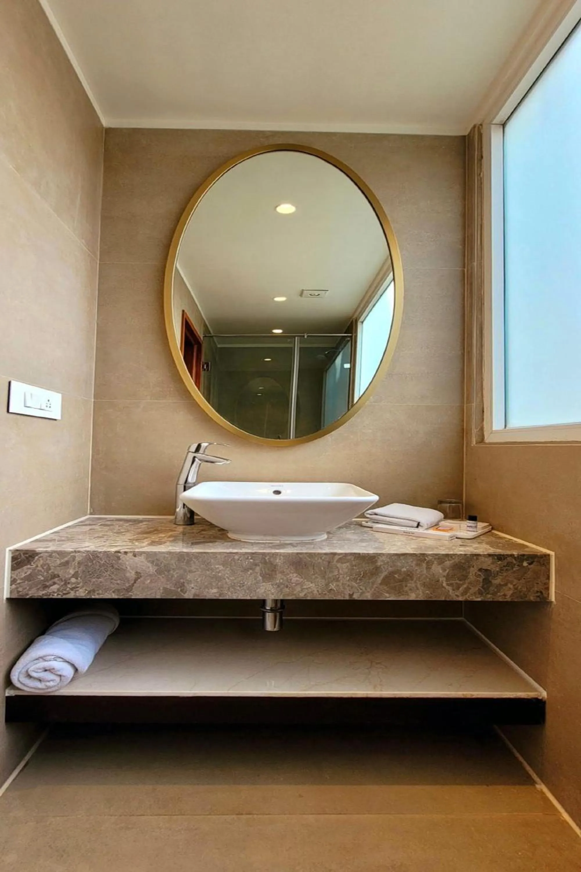 Bathroom in Hotel Saket 27