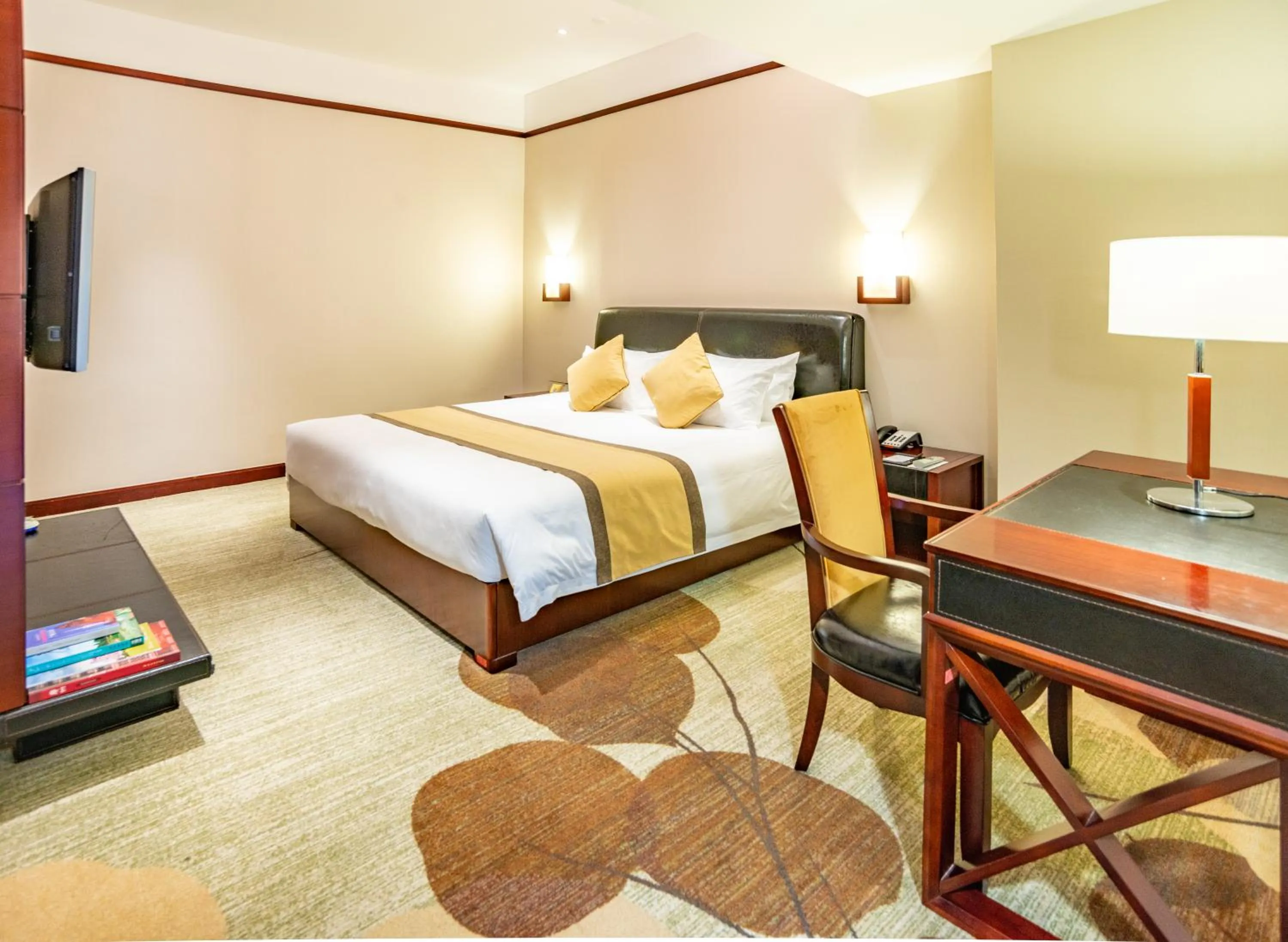 Superior Queen Room in Guangzhou Baiyun International Convention Center