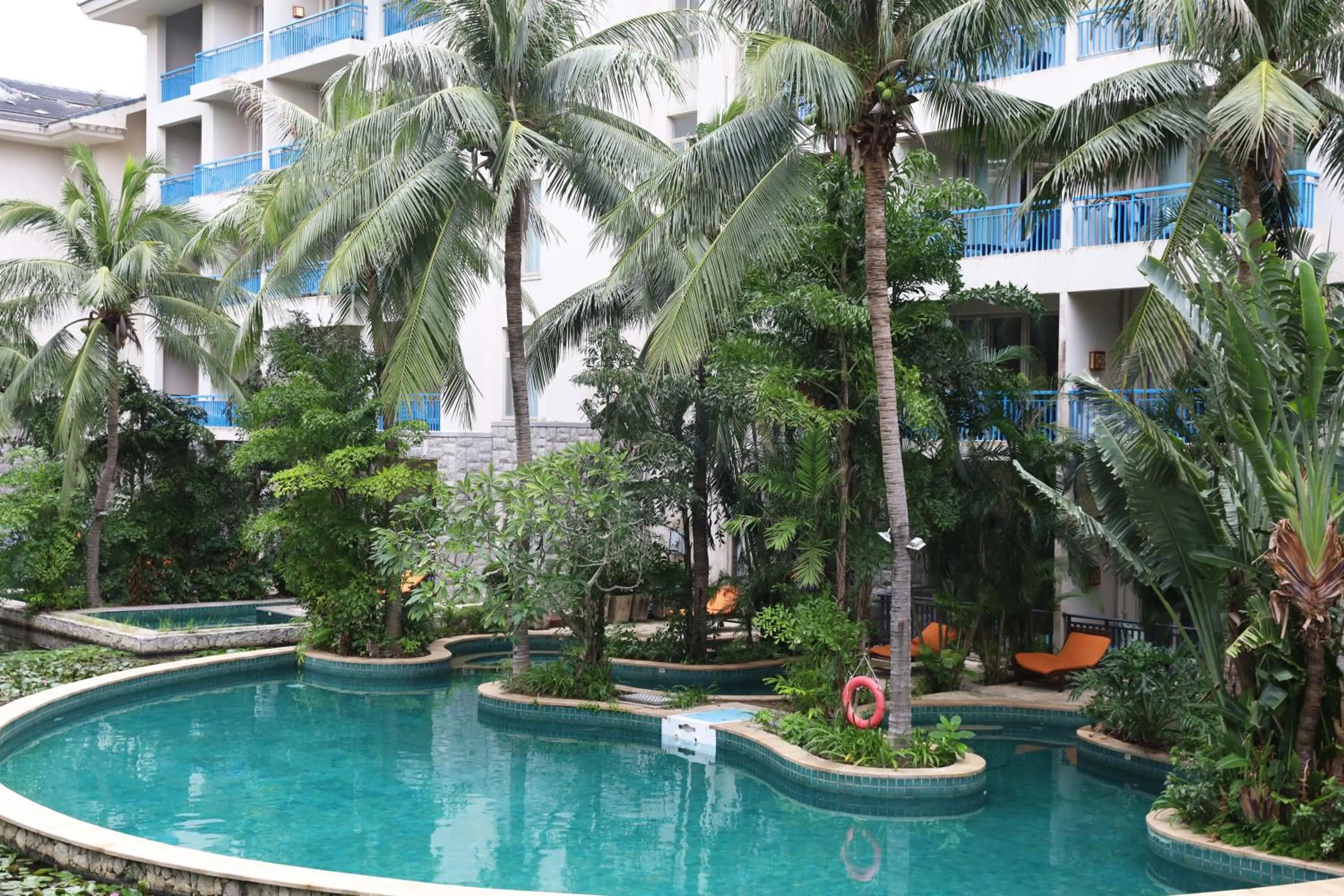 Photo of the whole room in Swissôtel Sanya Yalong Bay