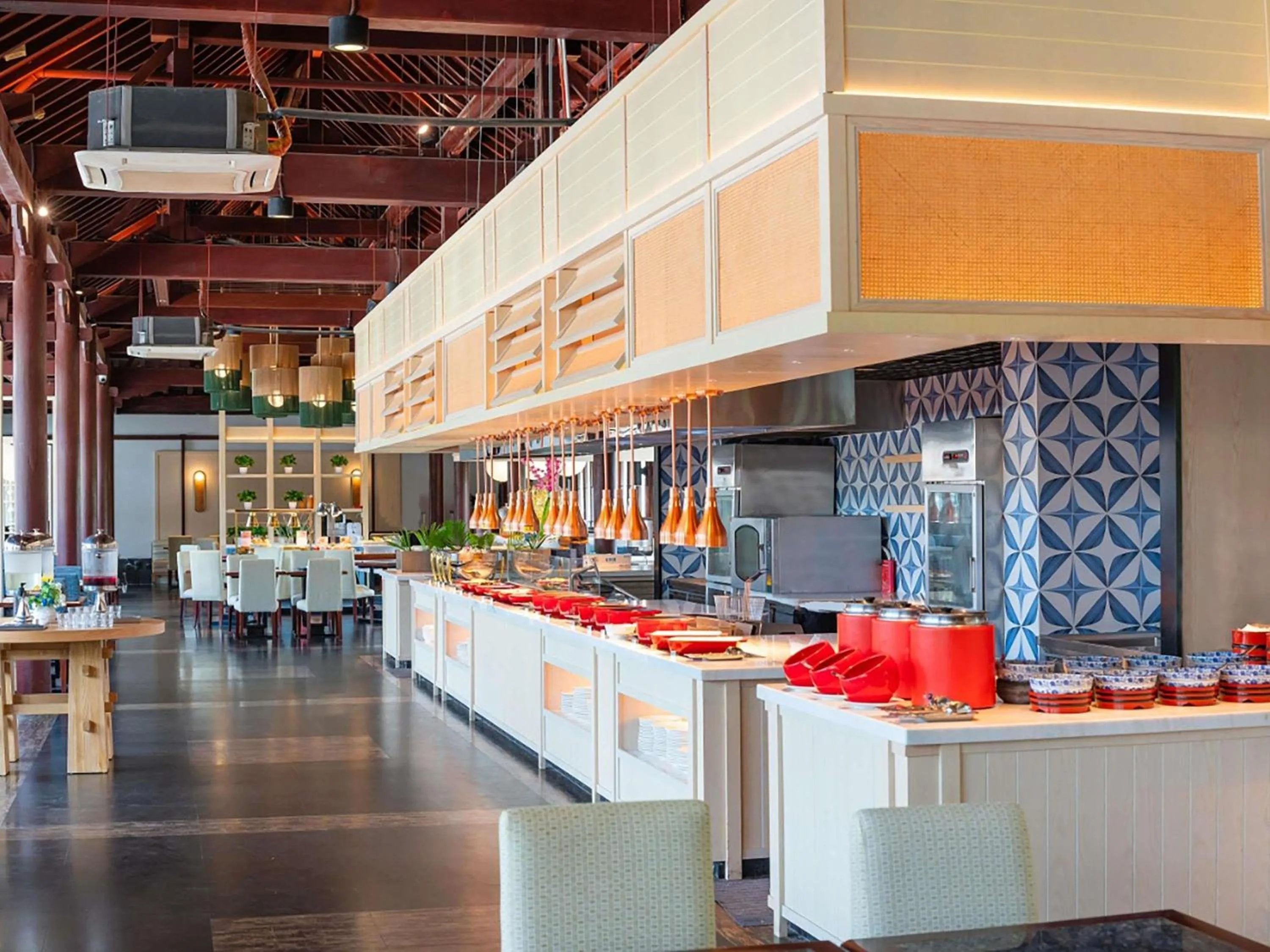 Restaurant/places to eat in Swissôtel Sanya Yalong Bay