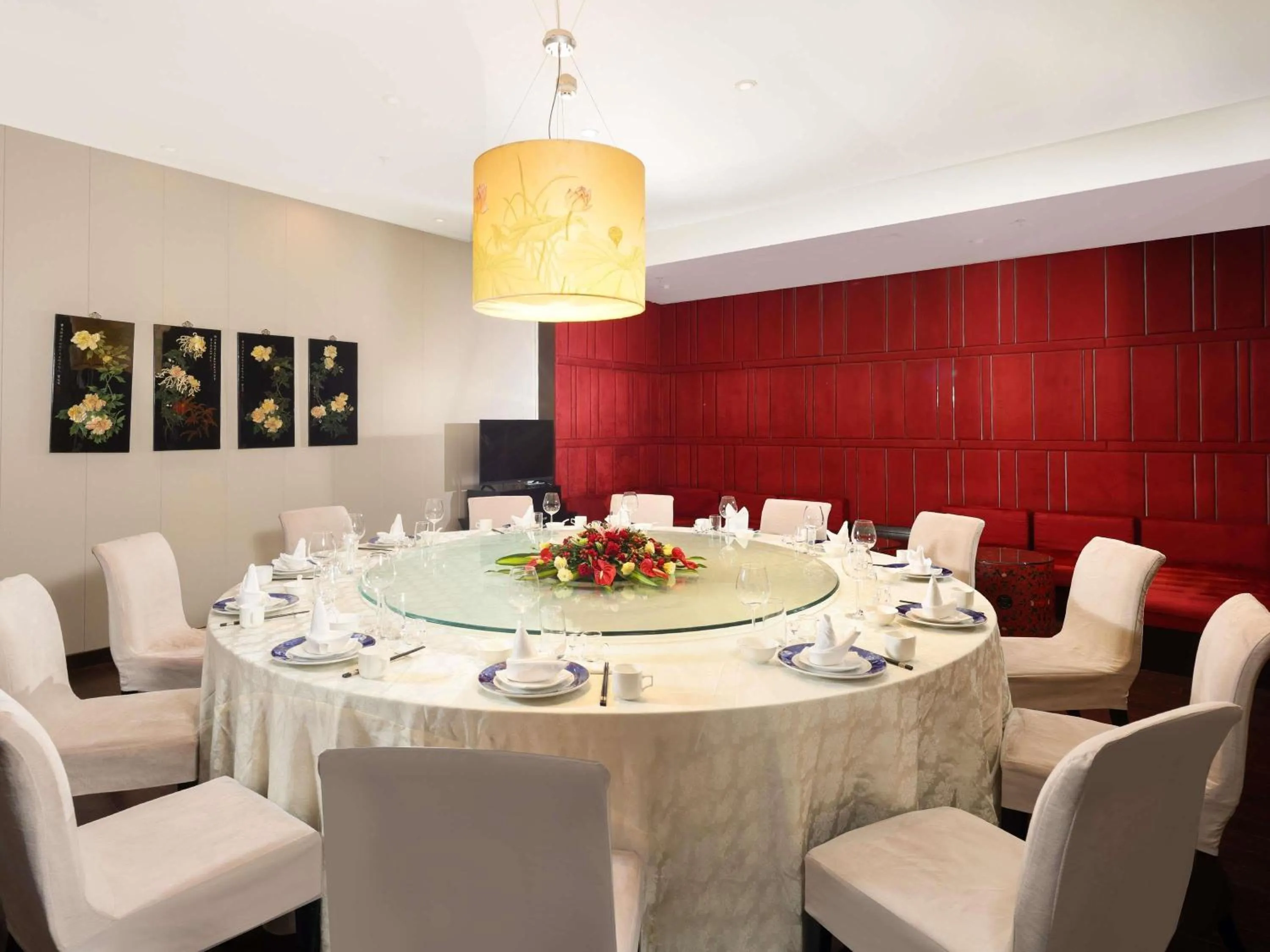 Restaurant/places to eat in Swissôtel Sanya Yalong Bay