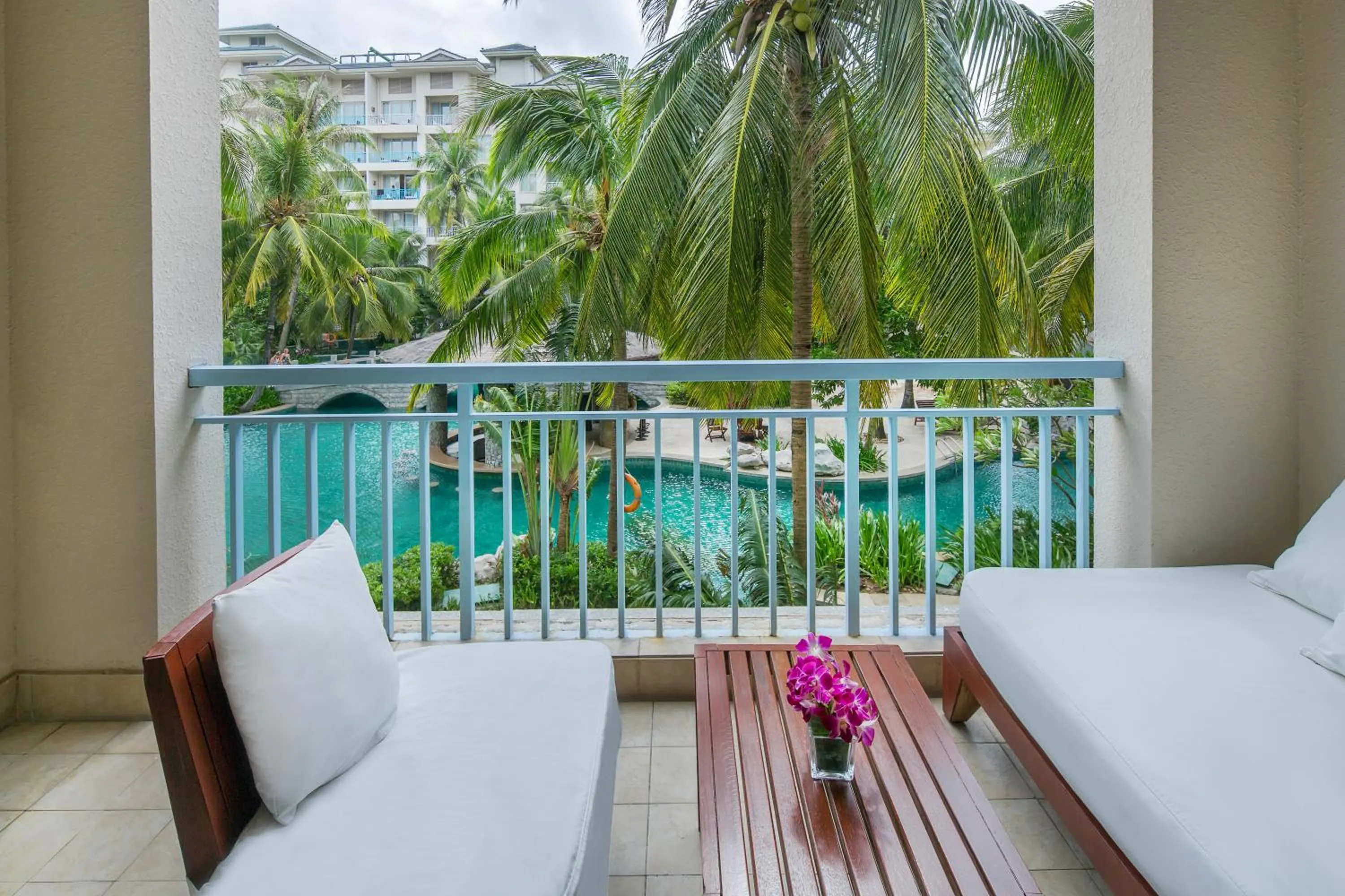 Balcony/Terrace in Swissôtel Sanya Yalong Bay