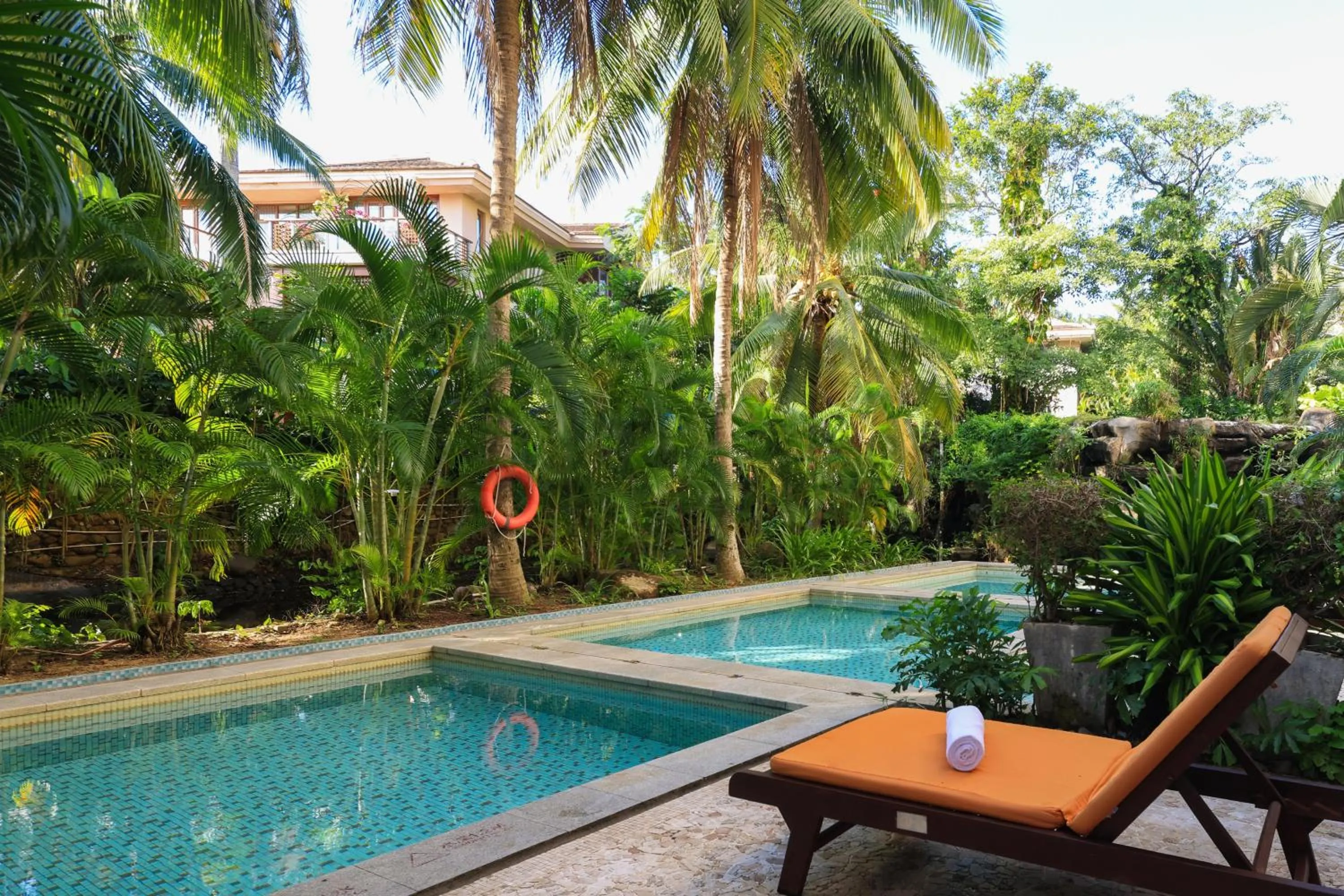 Balcony/Terrace in Swissôtel Sanya Yalong Bay