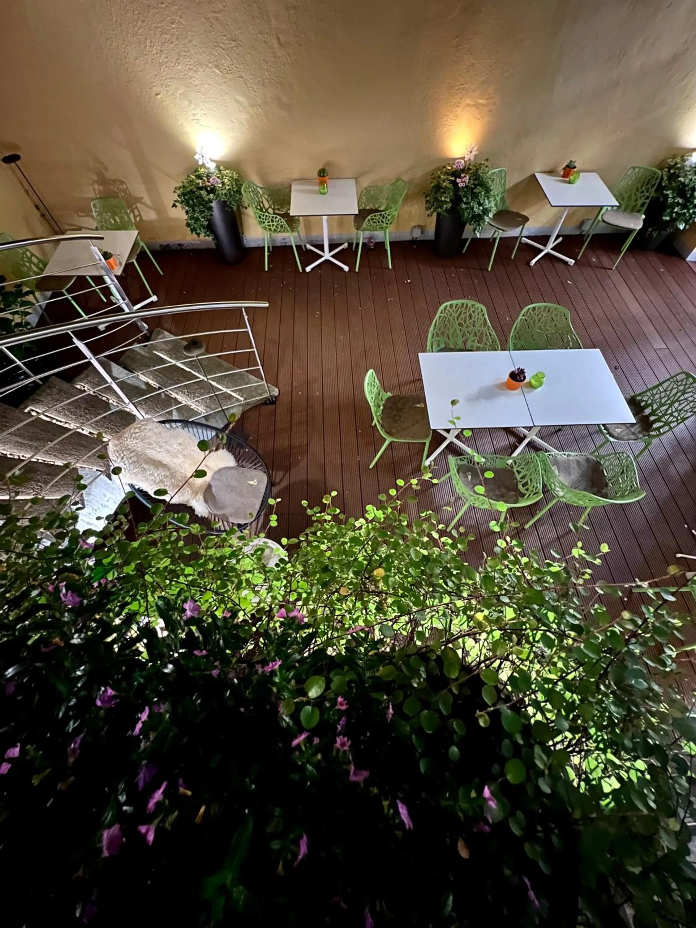 Patio in Hotel Rathaus - Wein & Design