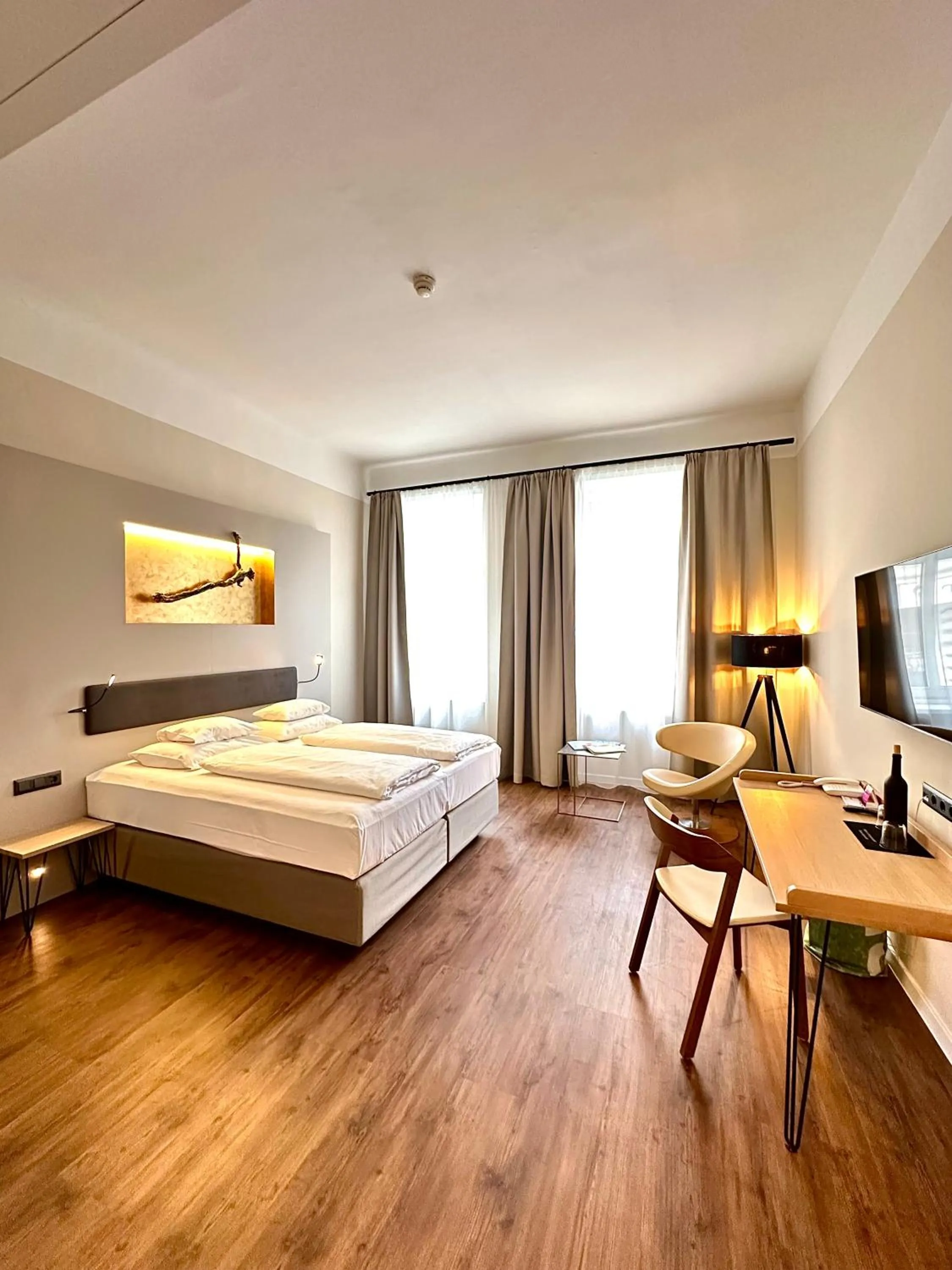 Photo of the whole room, Bed in Hotel Rathaus - Wein & Design