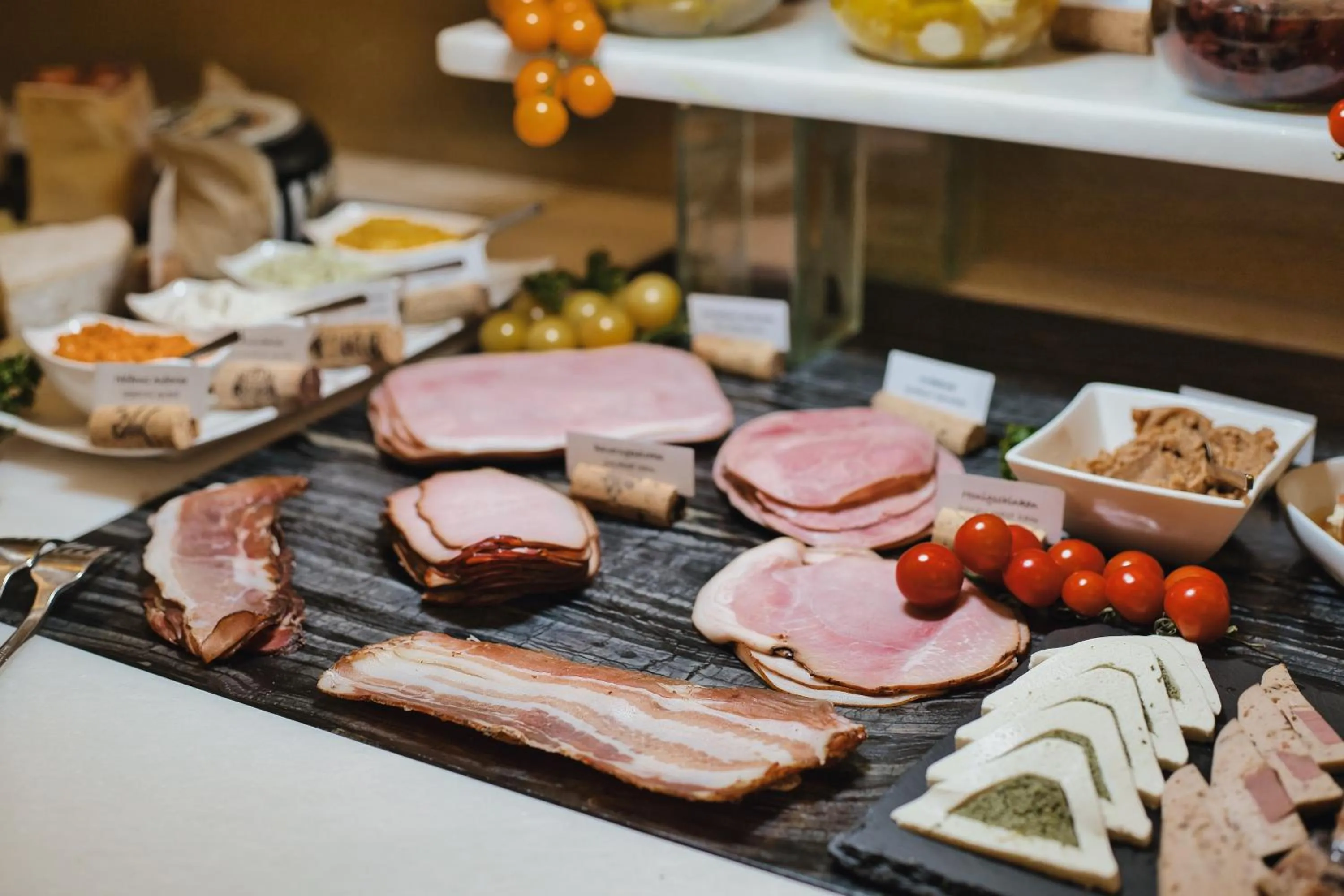 Breakfast in Hotel Rathaus - Wein & Design