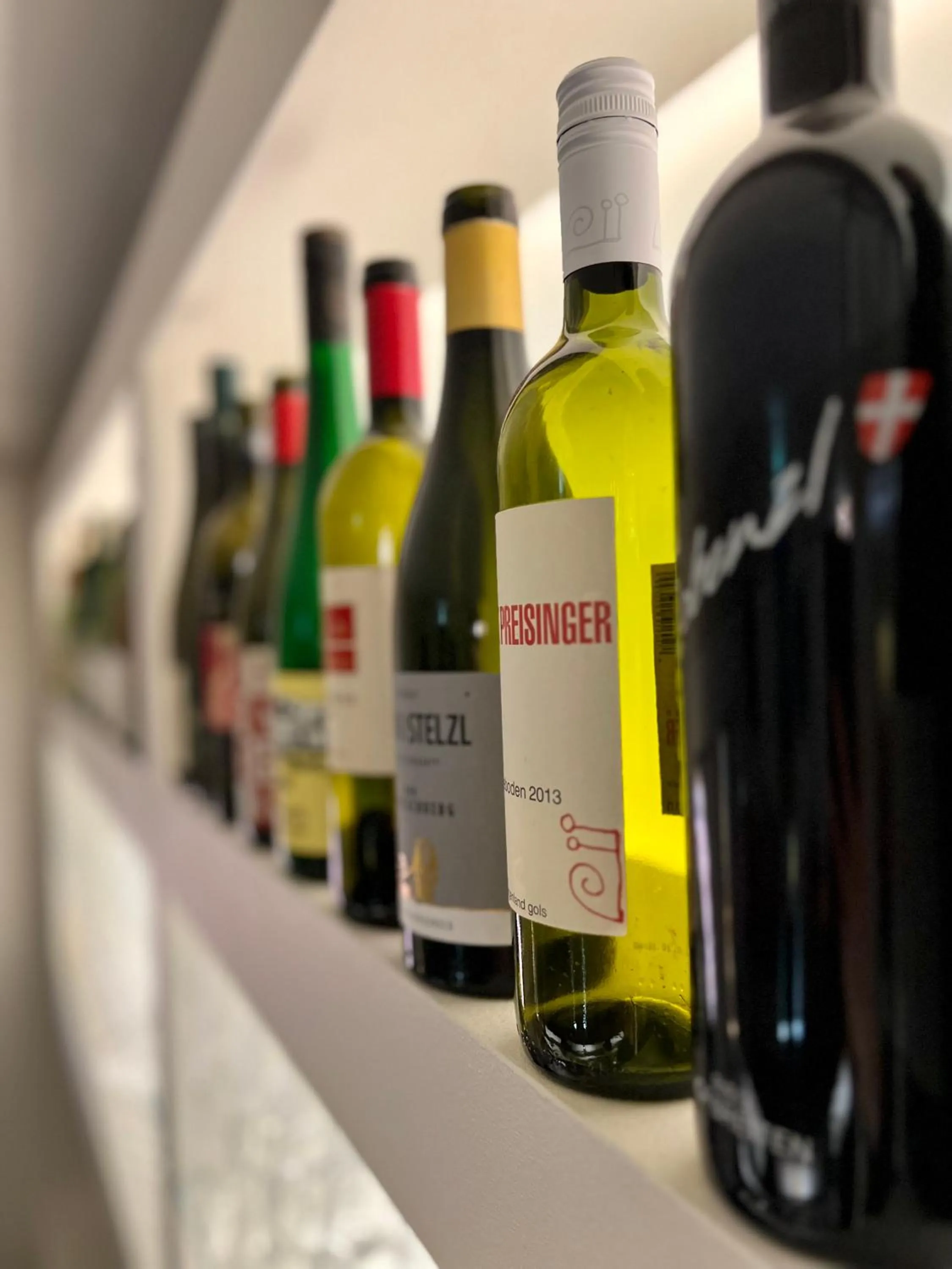 Lounge or bar in Hotel Rathaus - Wein & Design