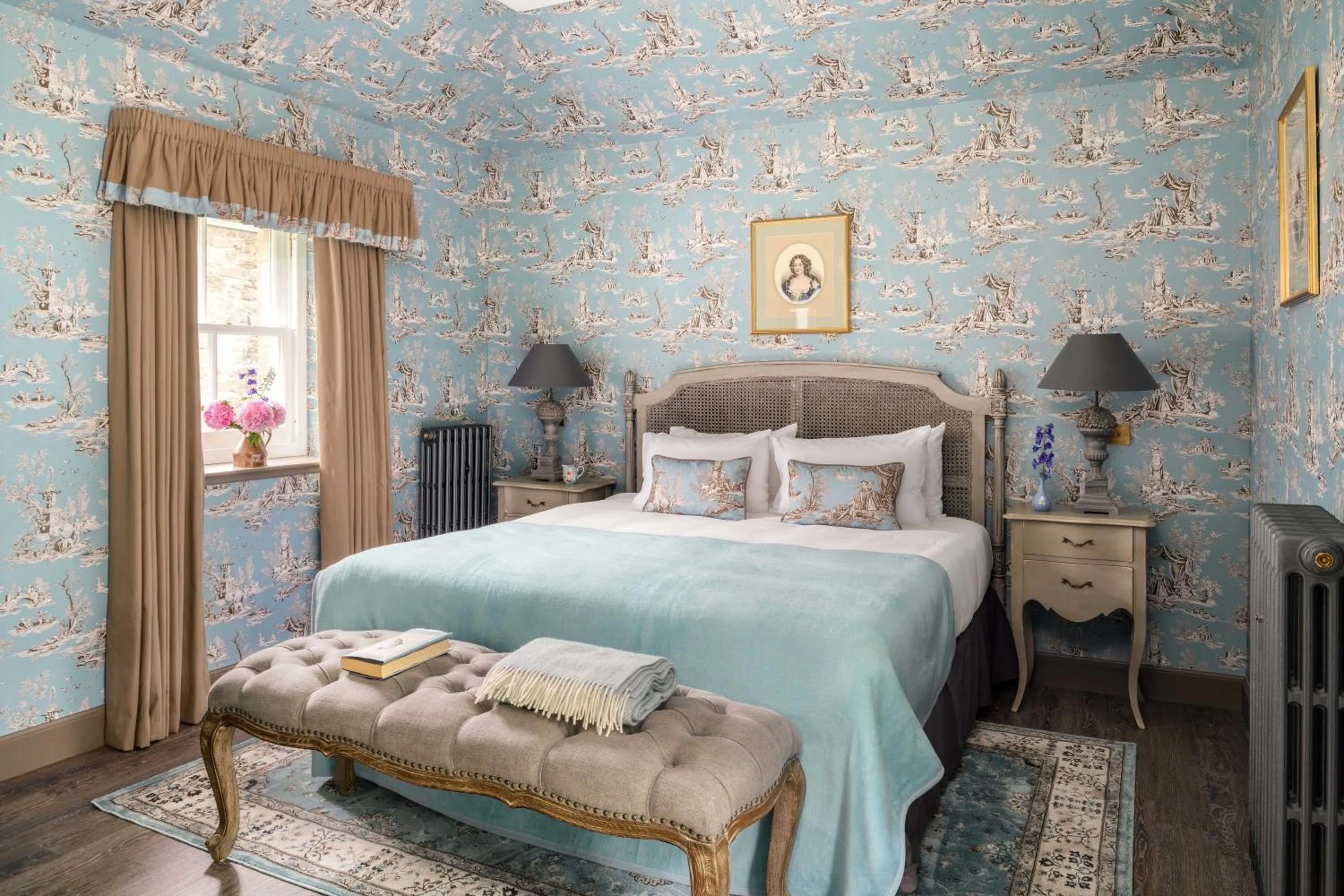 Bedroom, Bed in Meikleour Arms Hotel & Restaurant