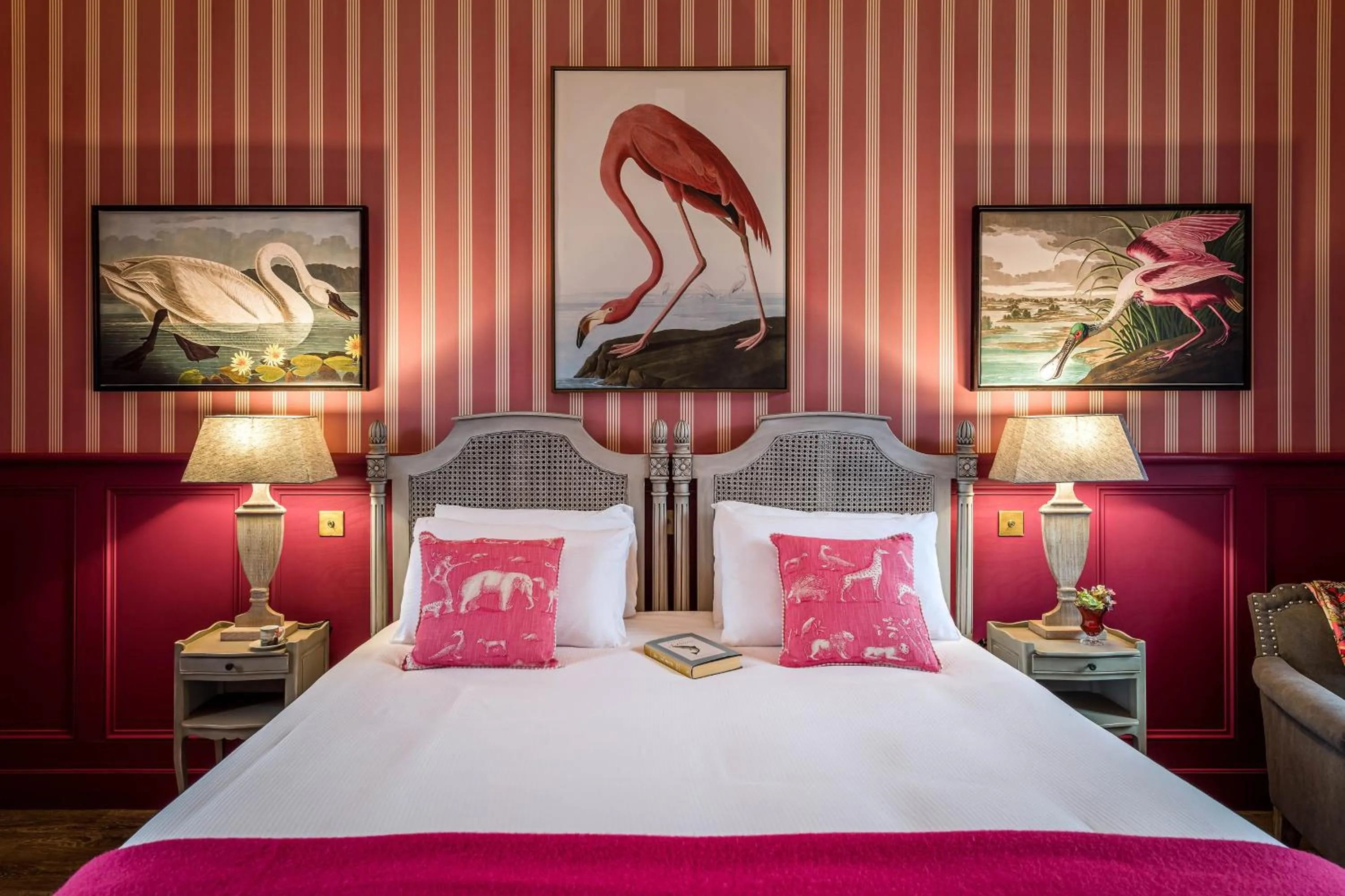 Bedroom, Bed in Meikleour Arms Hotel & Restaurant