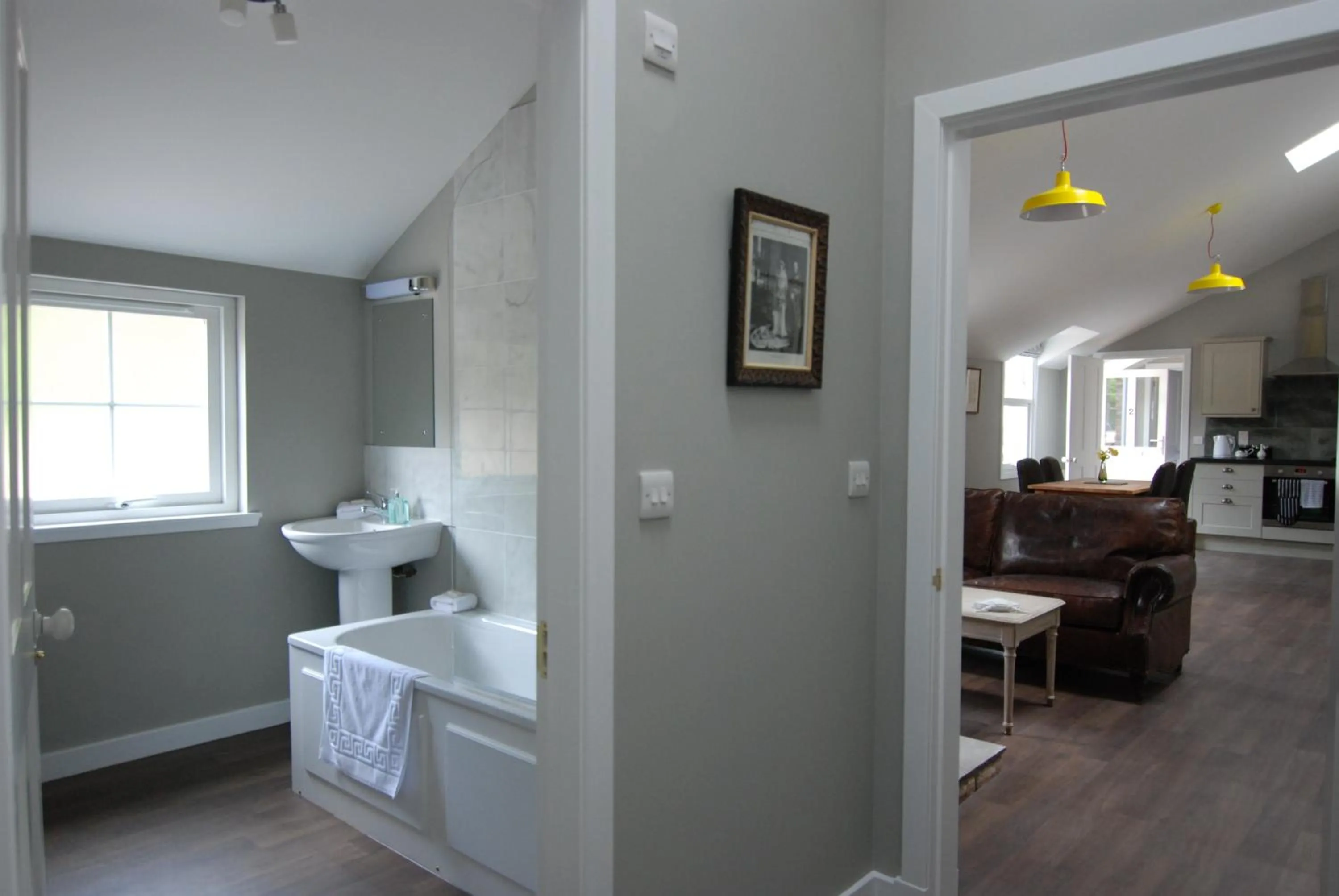 Bathroom in Meikleour Arms Hotel & Restaurant